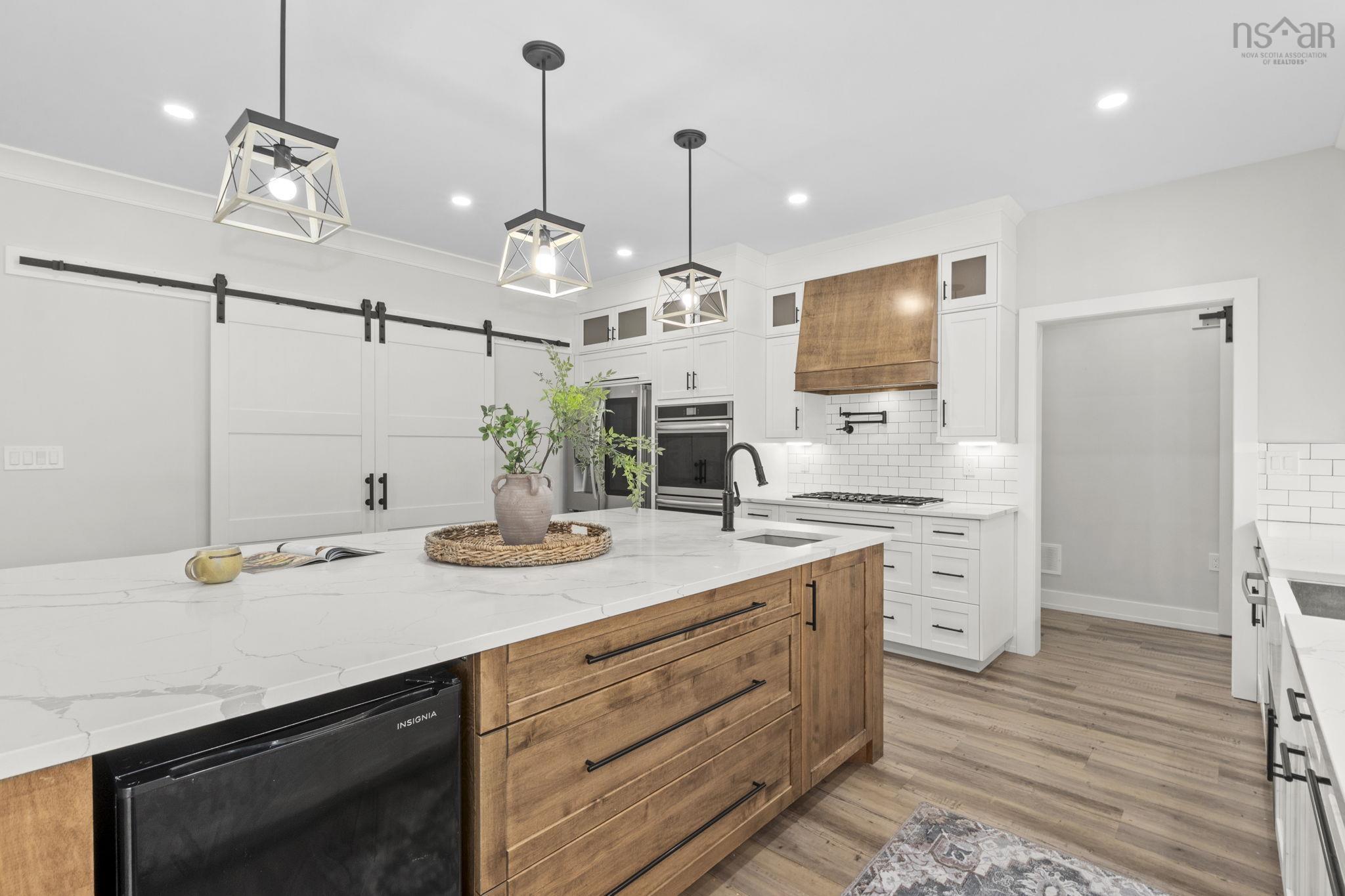 $1,200,000.00: 92 Aralia Lane, Upper Tantallon