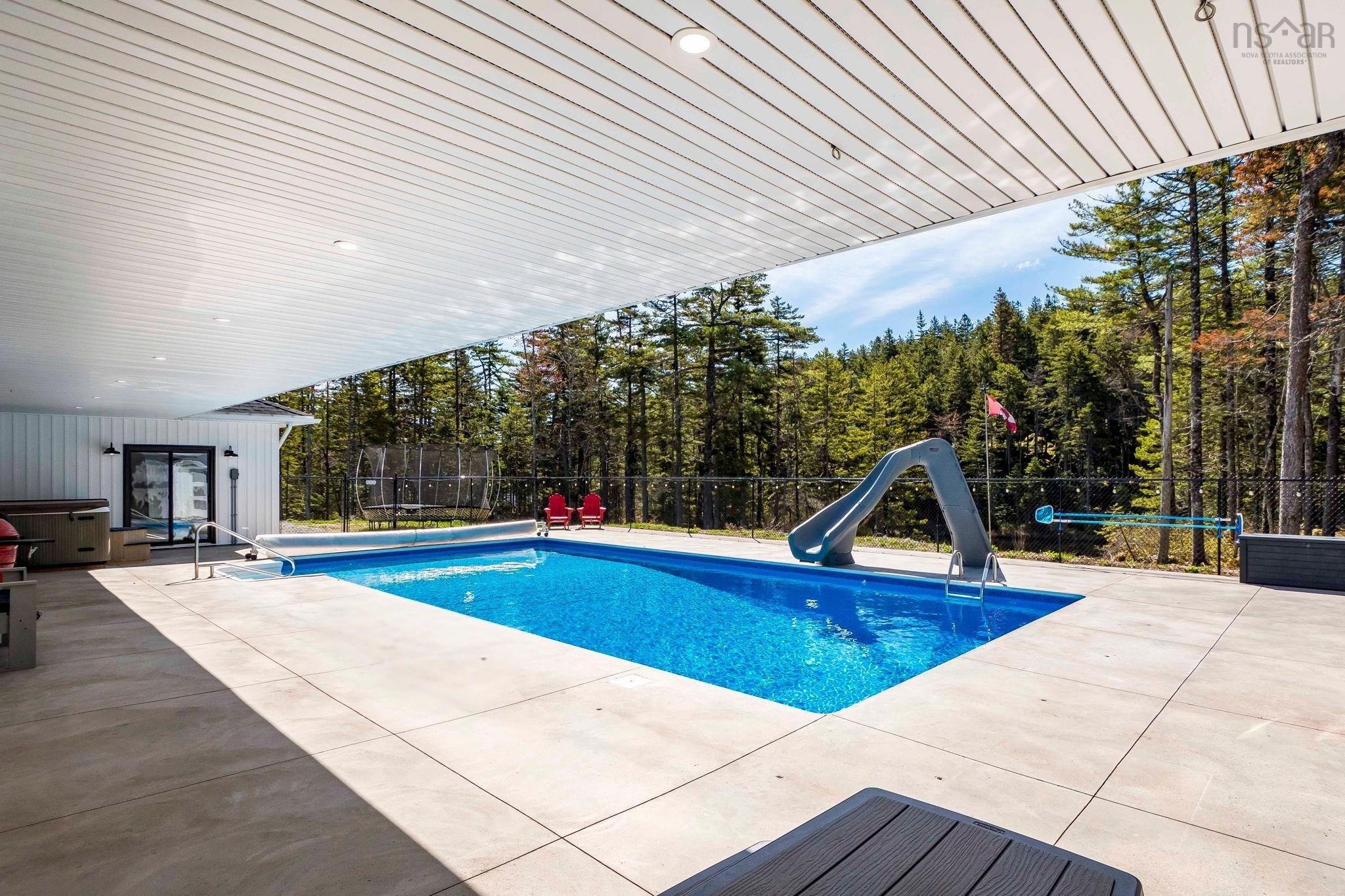 $1,200,000.00: 92 Aralia Lane, Upper Tantallon