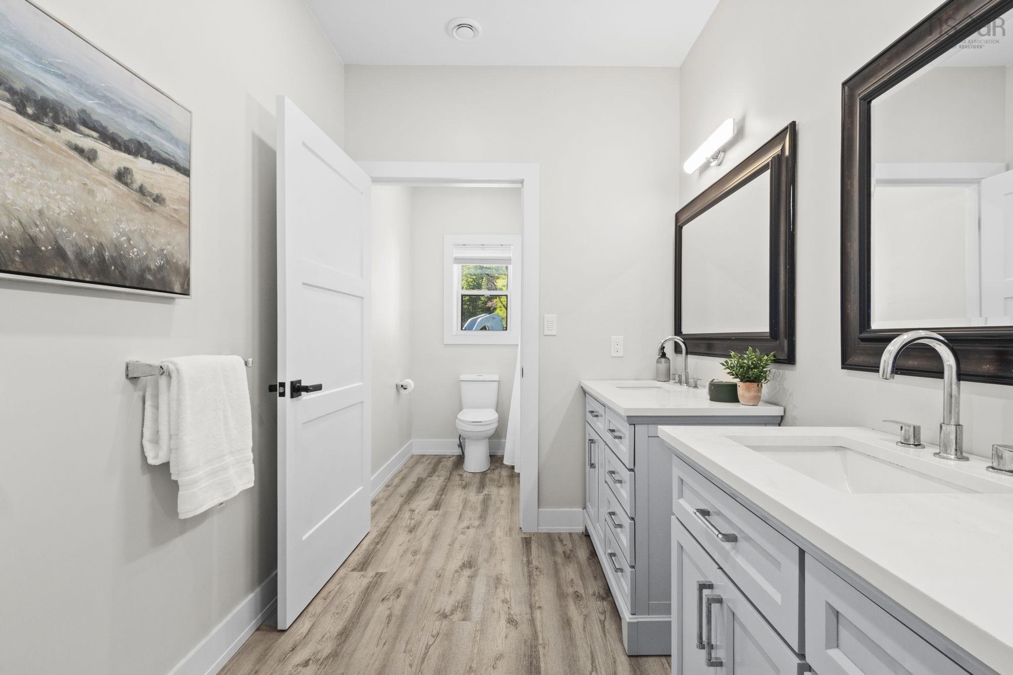 $1,200,000.00: 92 Aralia Lane, Upper Tantallon