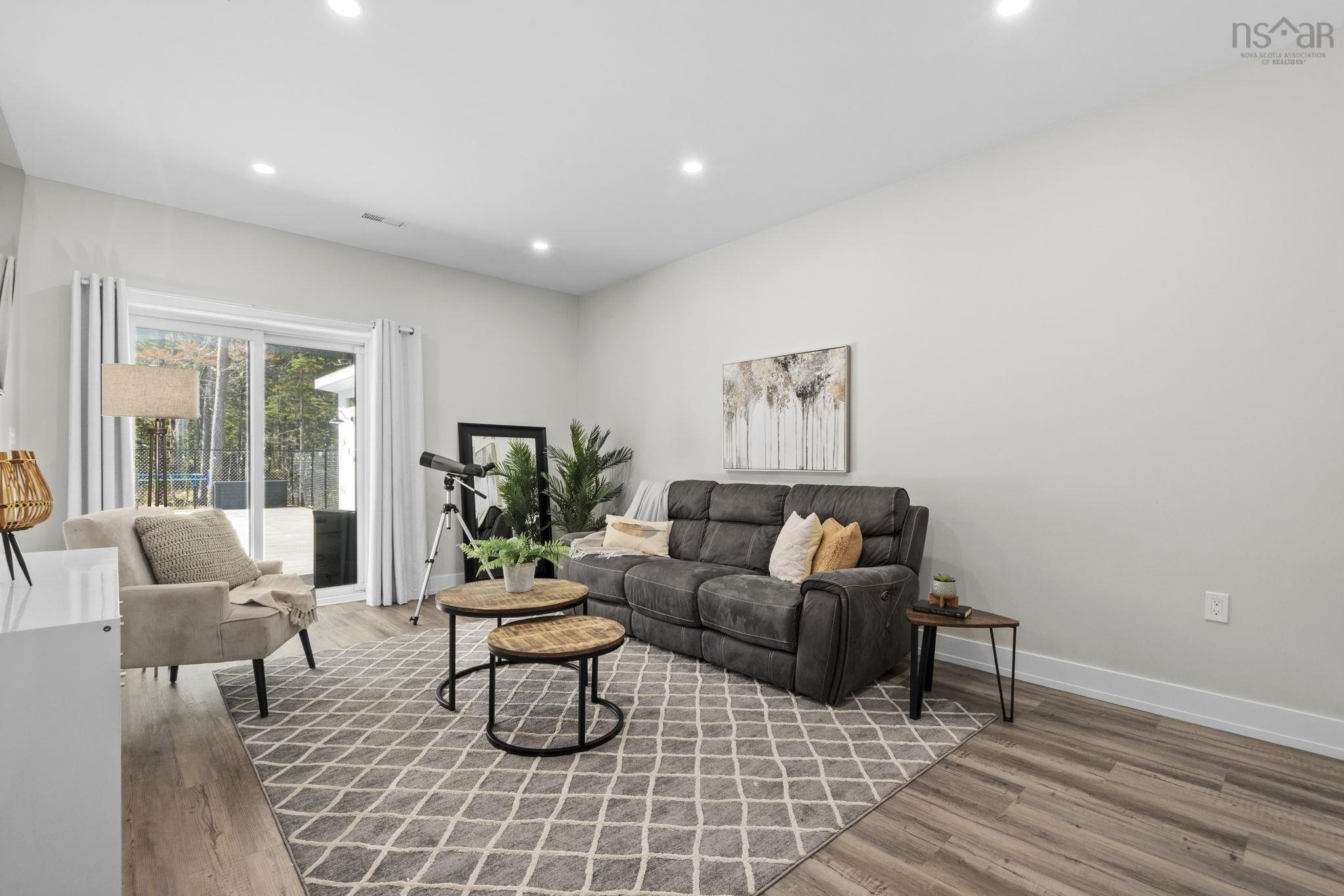 $1,200,000.00: 92 Aralia Lane, Upper Tantallon