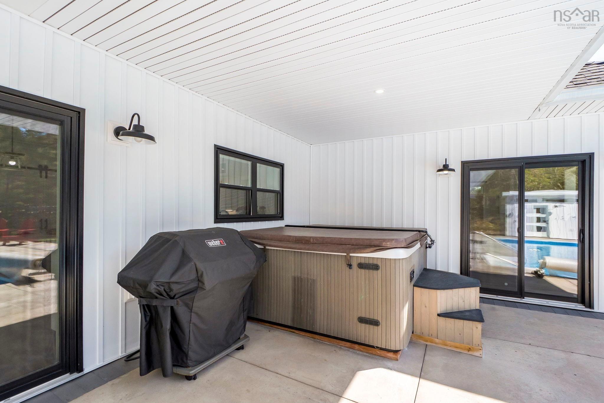 $1,200,000.00: 92 Aralia Lane, Upper Tantallon