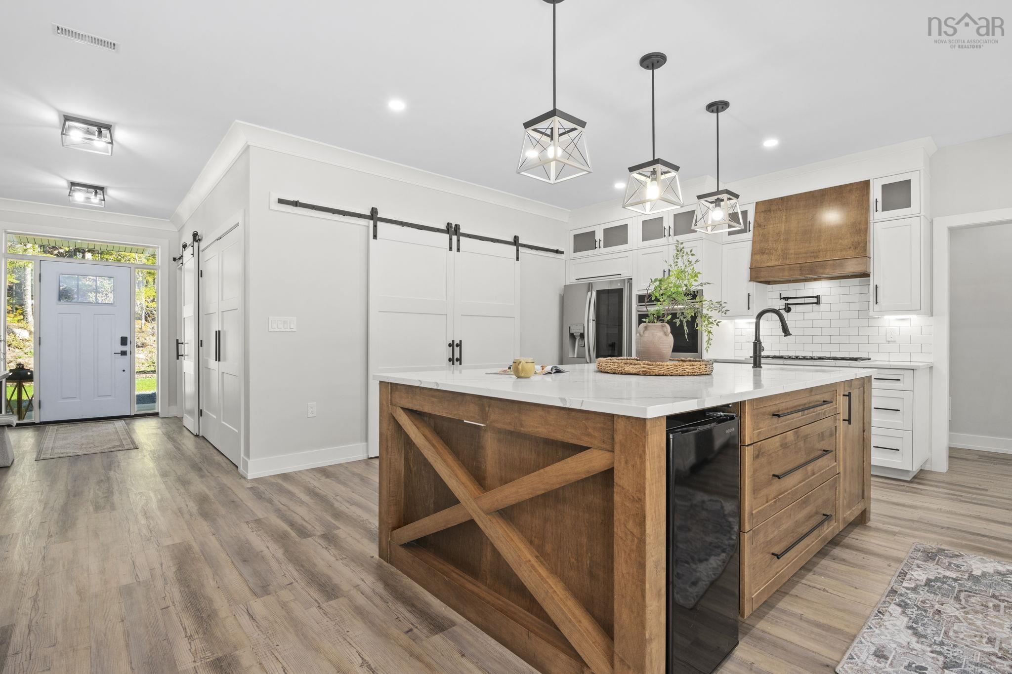 $1,200,000.00: 92 Aralia Lane, Upper Tantallon
