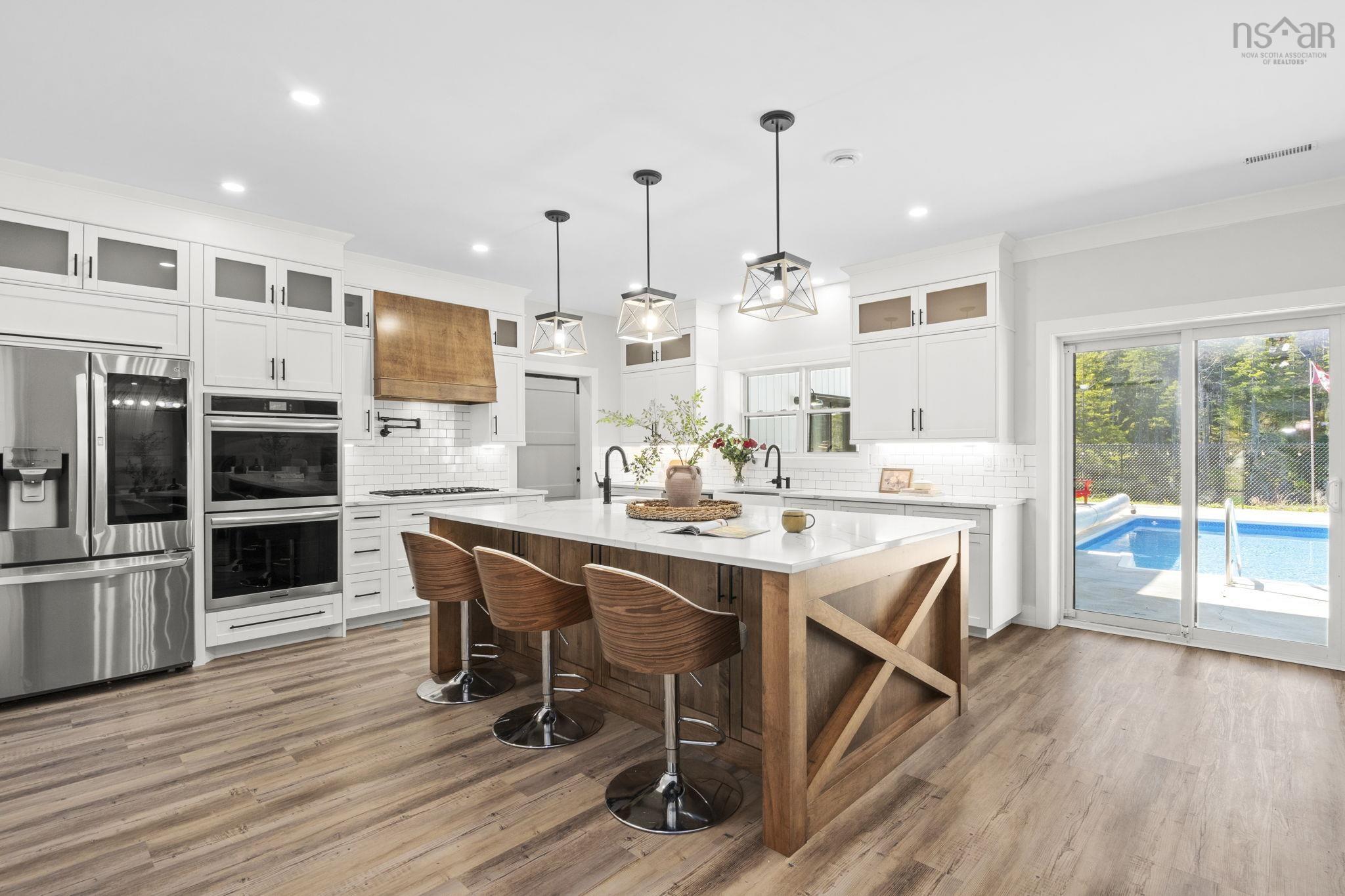 $1,200,000.00: 92 Aralia Lane, Upper Tantallon