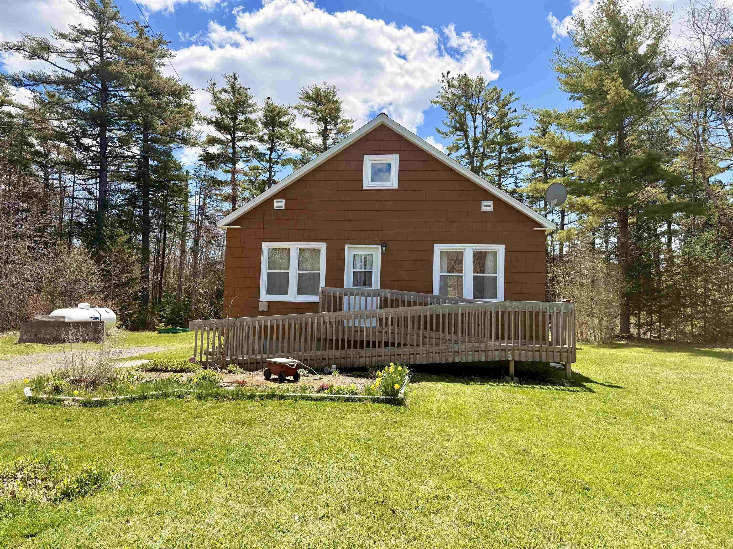 $229,900.00: 53 East Sable Road, Sable River