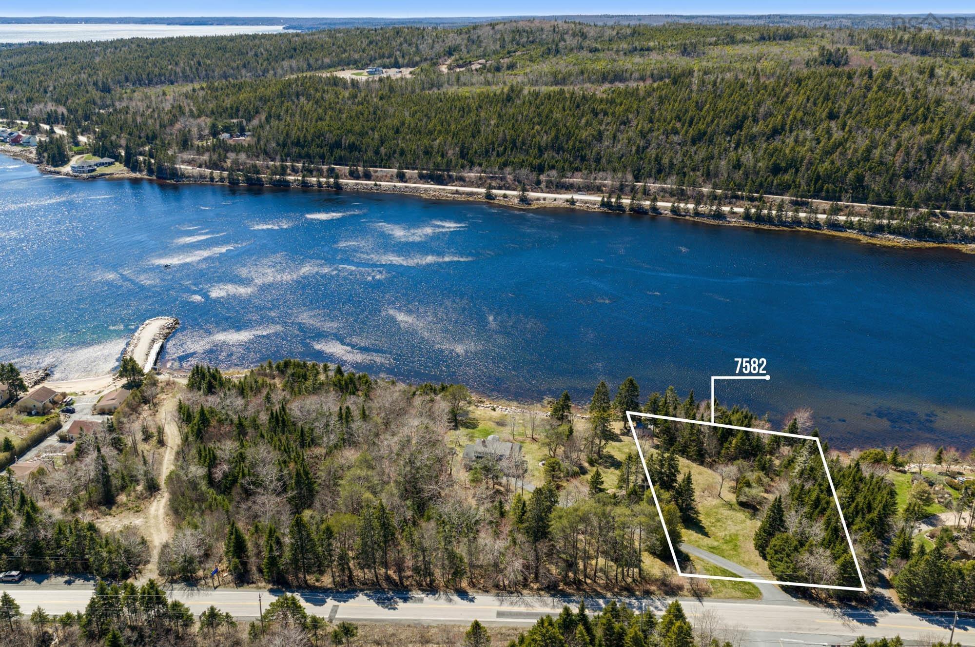 7582 St Margarets Bay Road, Ingramport, NS (MLS 202611095)