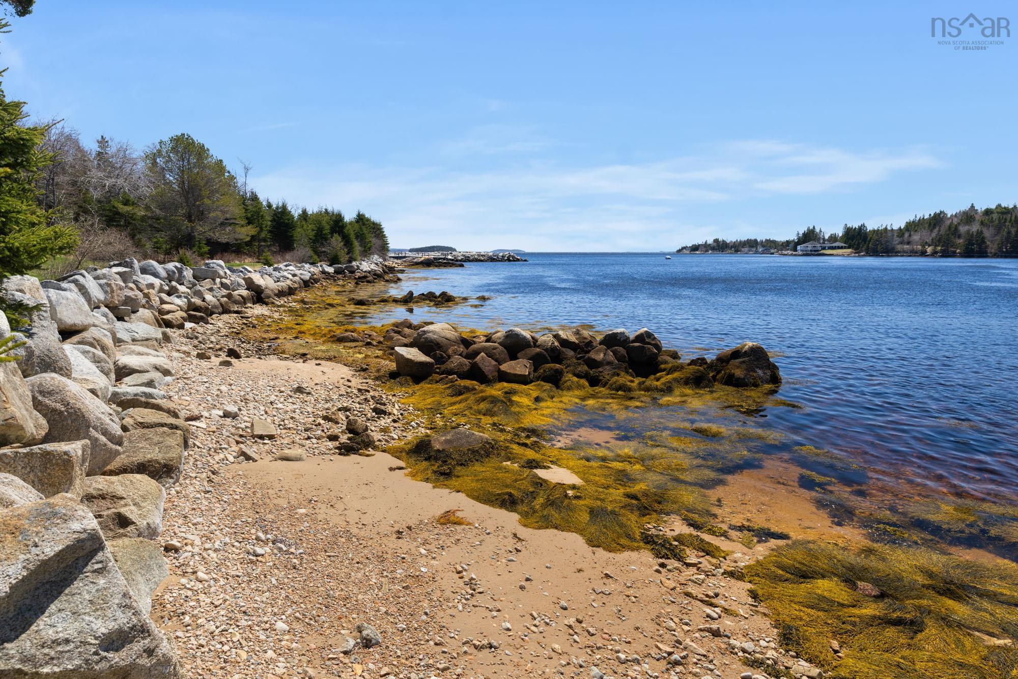 7582 St Margarets Bay Road, Ingramport, NS (MLS 202611095)