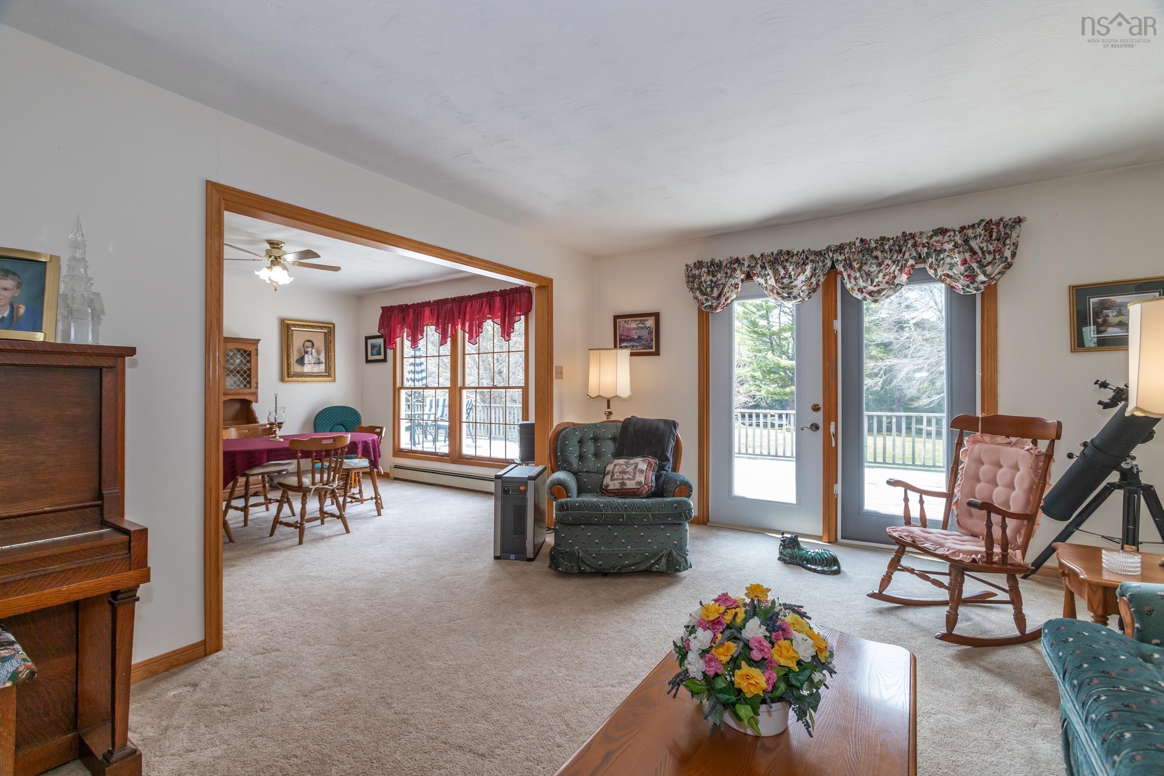 $629,000.00: 257 Lake John Road, Jordan Falls