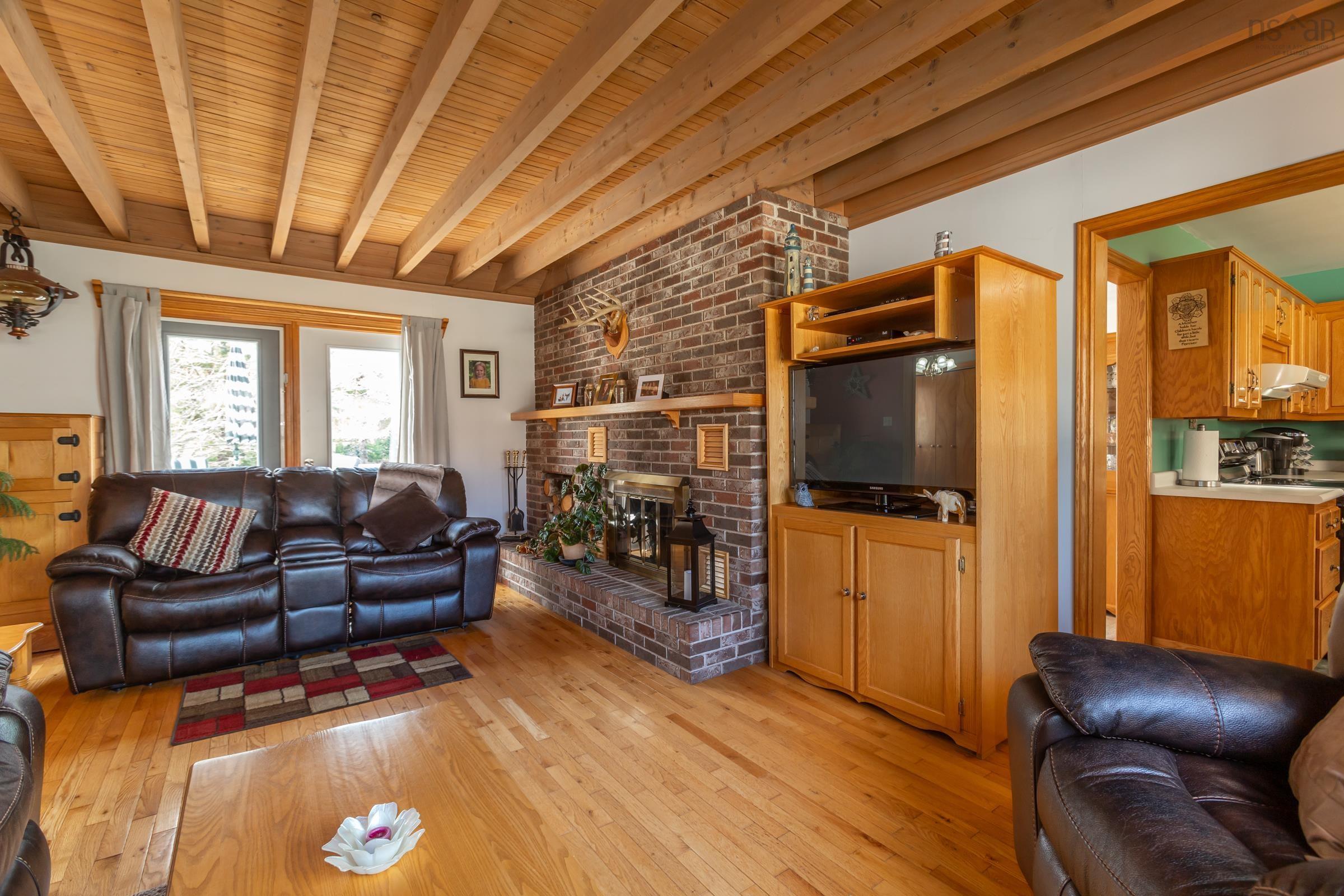 $629,000.00: 257 Lake John Road, Jordan Falls