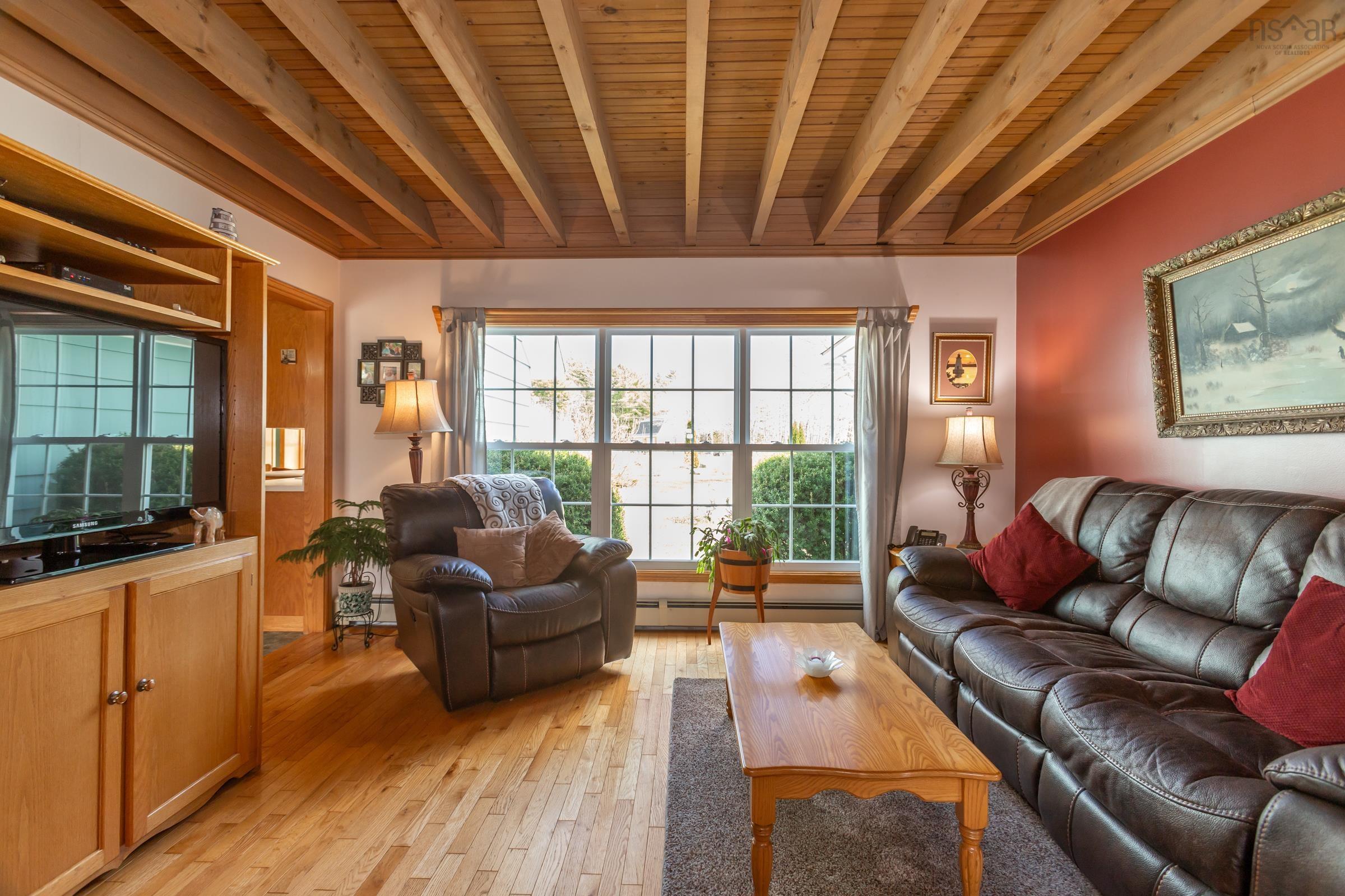 $629,000.00: 257 Lake John Road, Jordan Falls