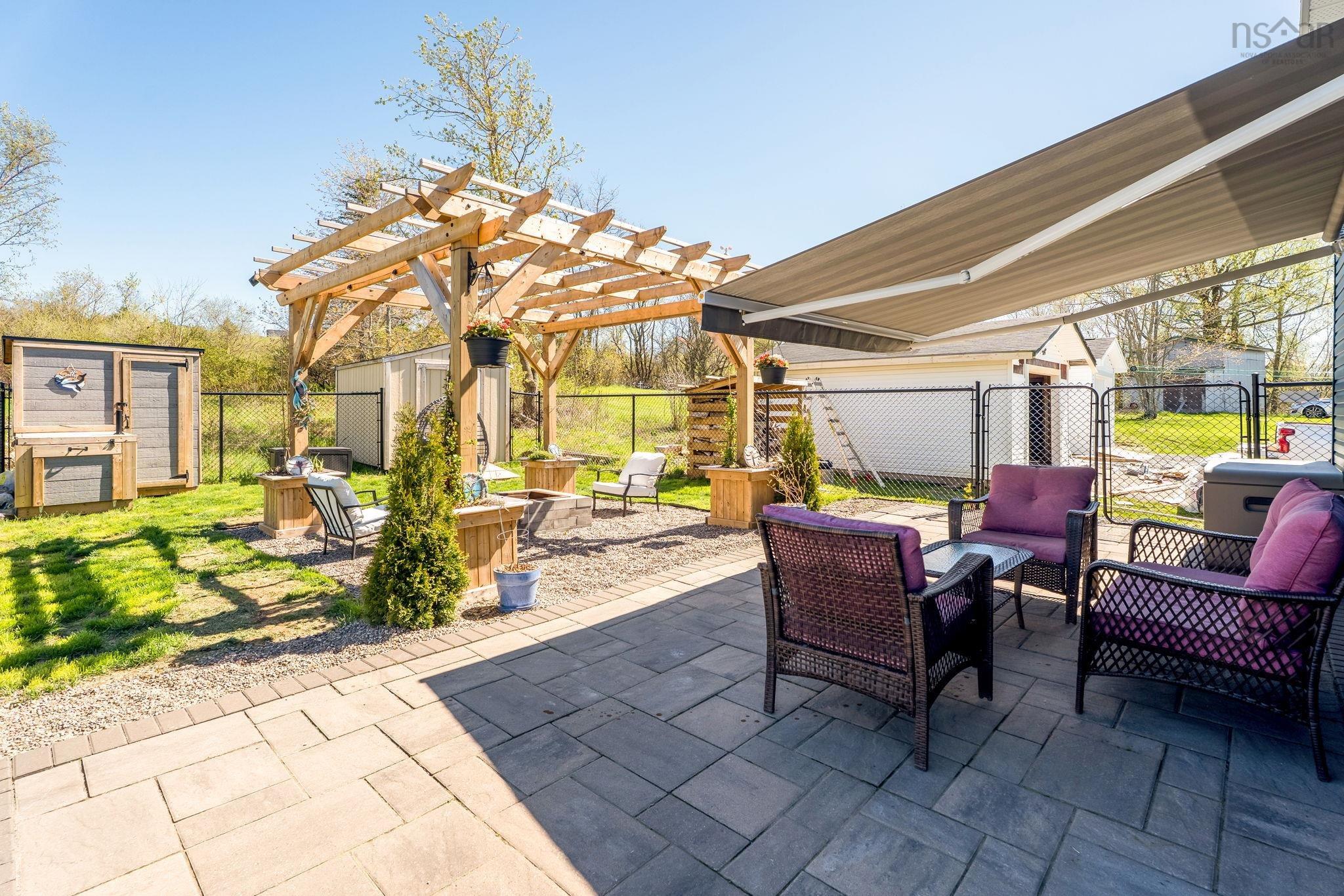 $349,900.00: 354 Wentworth Road, Windsor