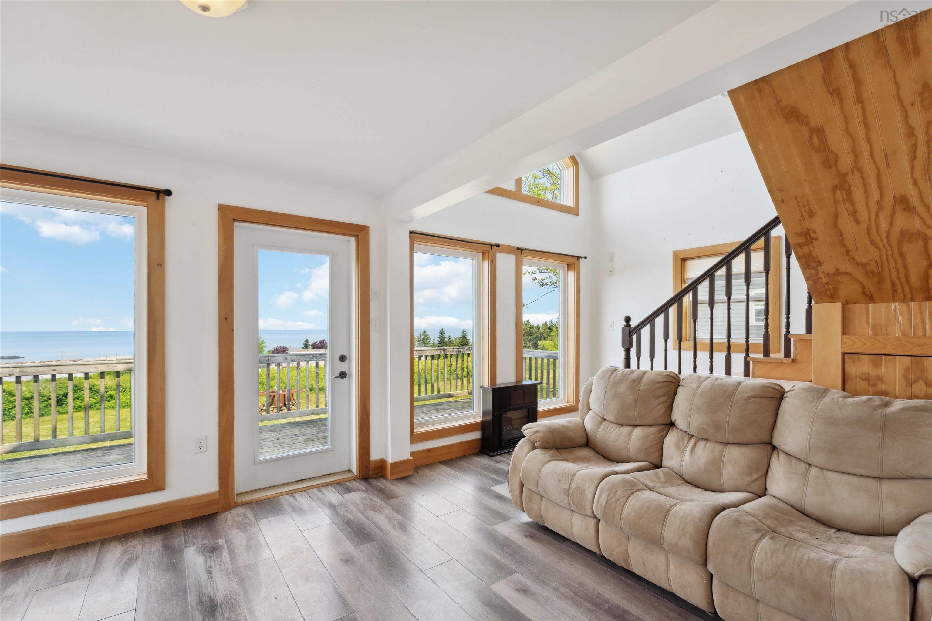 $925,000.00: 44 Northwinds Lane, Parkers Cove