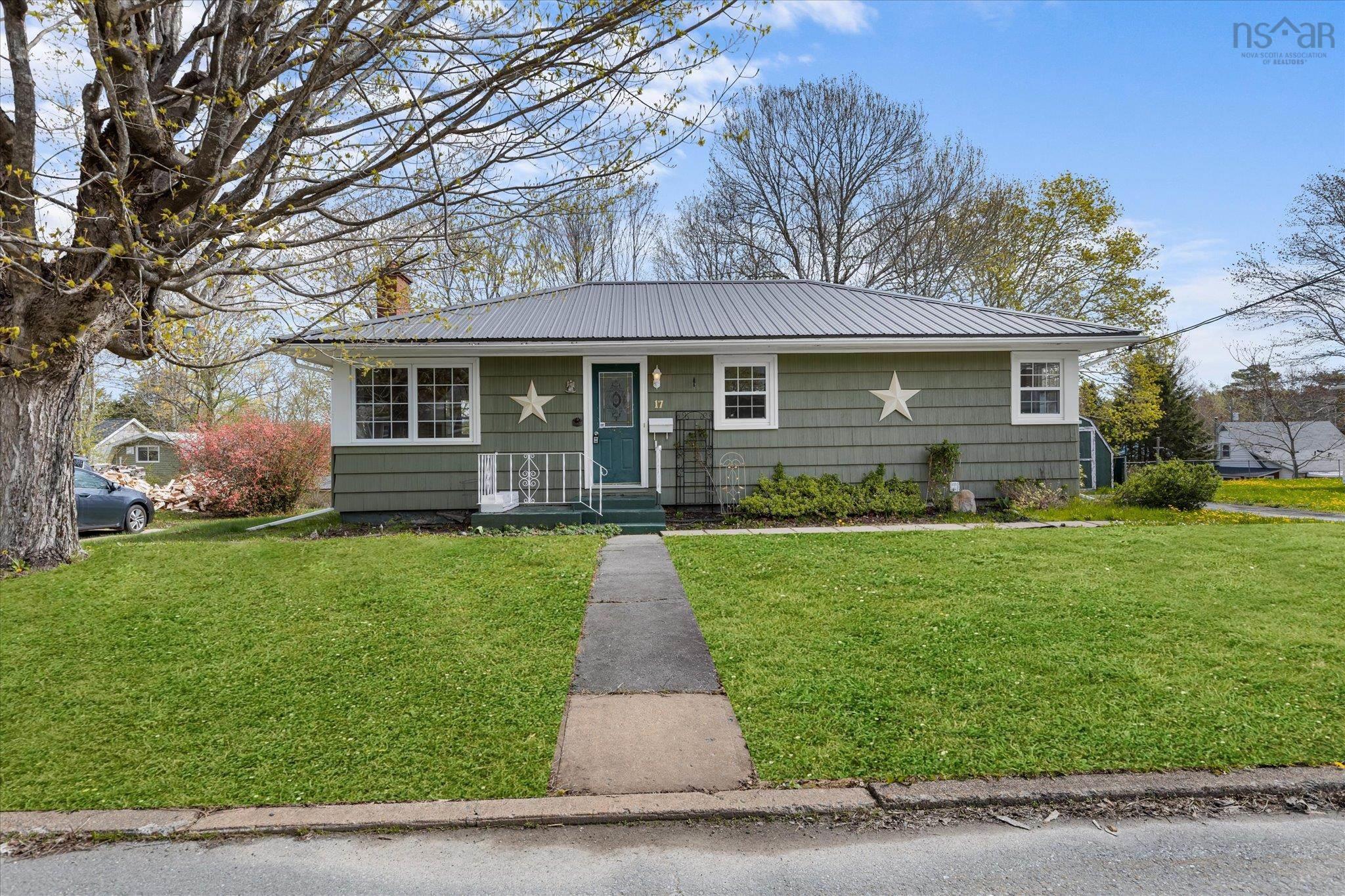 $309,900.00: 17 Parkdale Avenue, Bridgewater