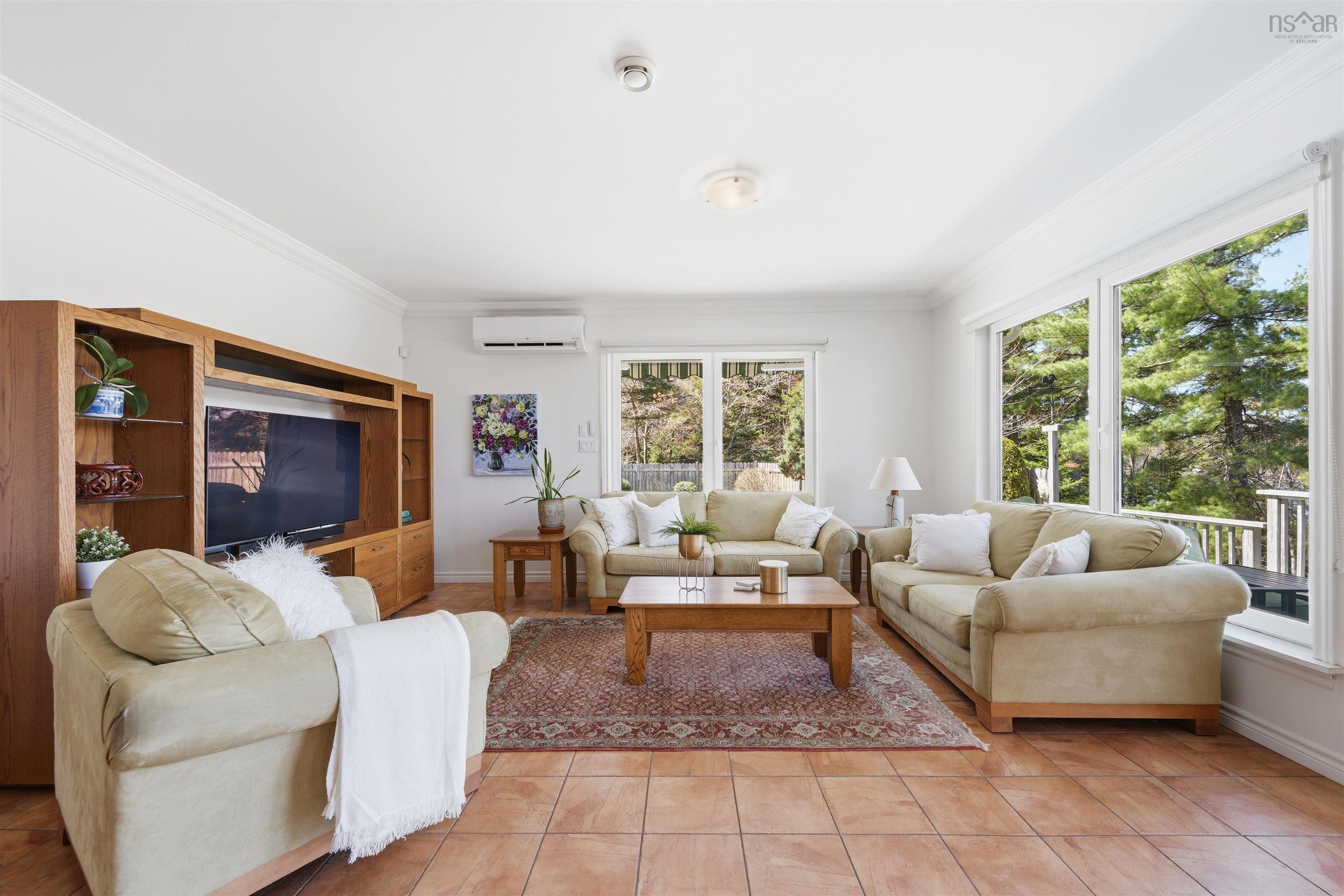 $1,300,000.00: 243 Lakeshore Drive, Hammonds Plains