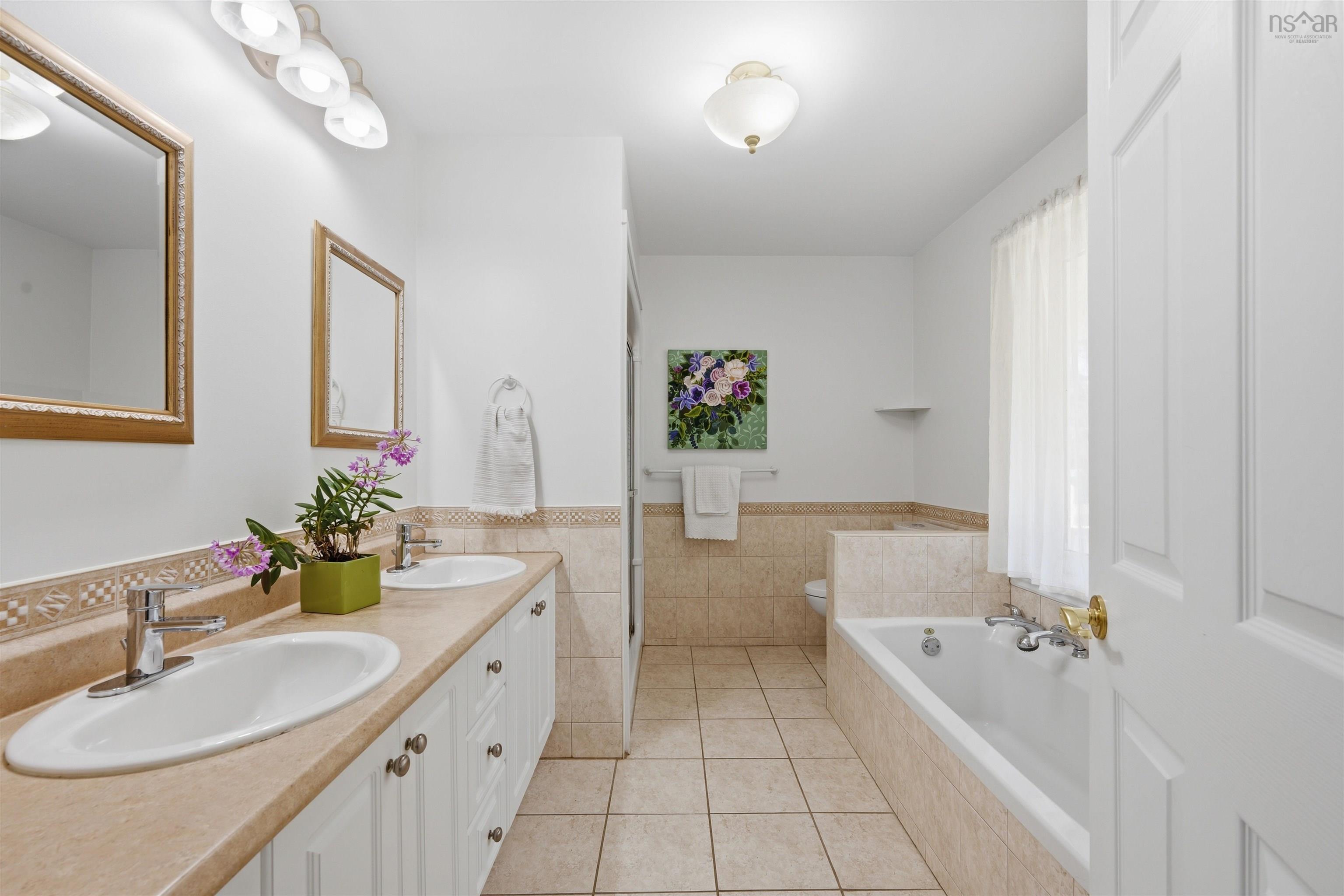 $1,300,000.00: 243 Lakeshore Drive, Hammonds Plains