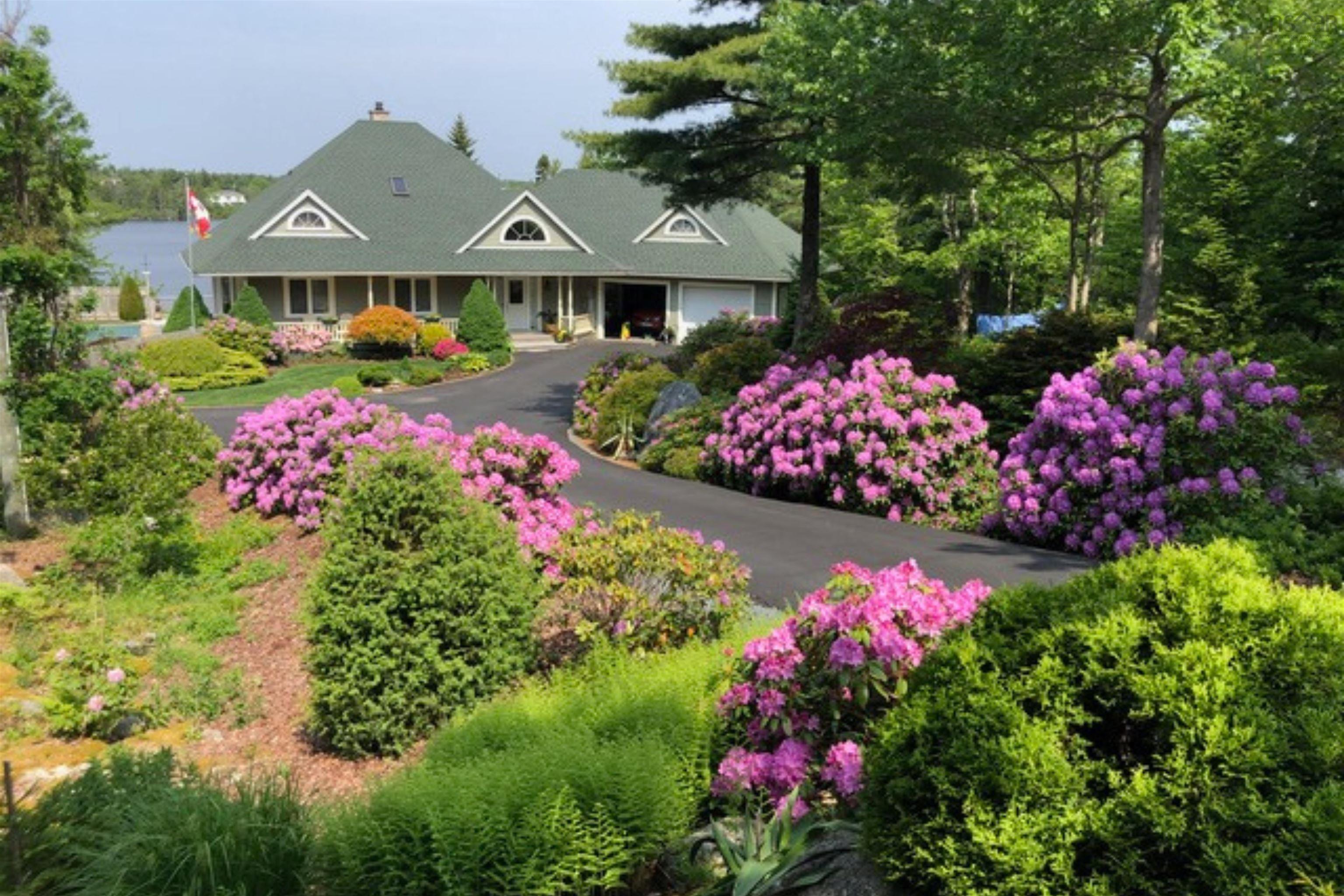 $1,300,000.00: 243 Lakeshore Drive, Hammonds Plains