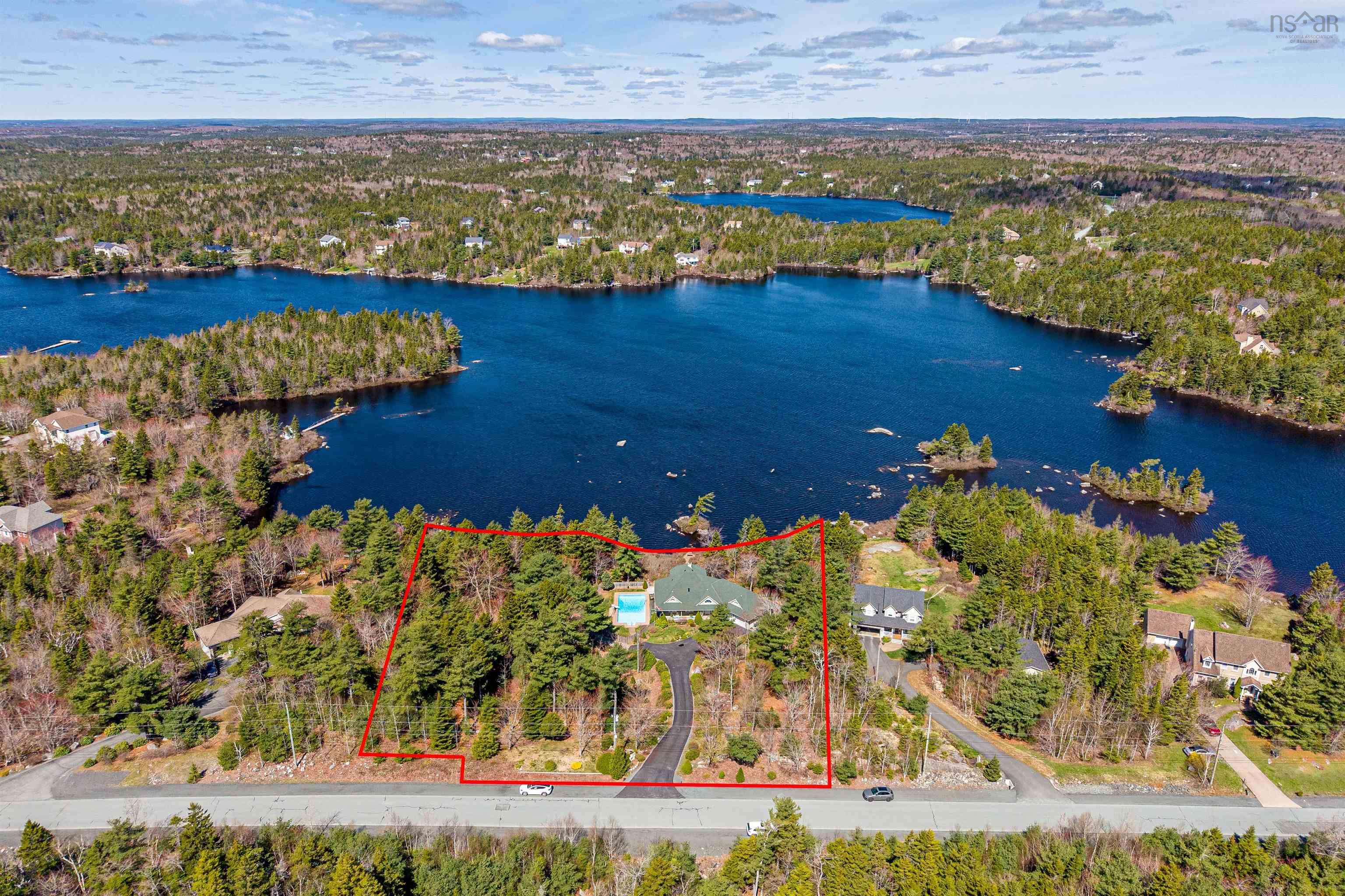 $1,300,000.00: 243 Lakeshore Drive, Hammonds Plains