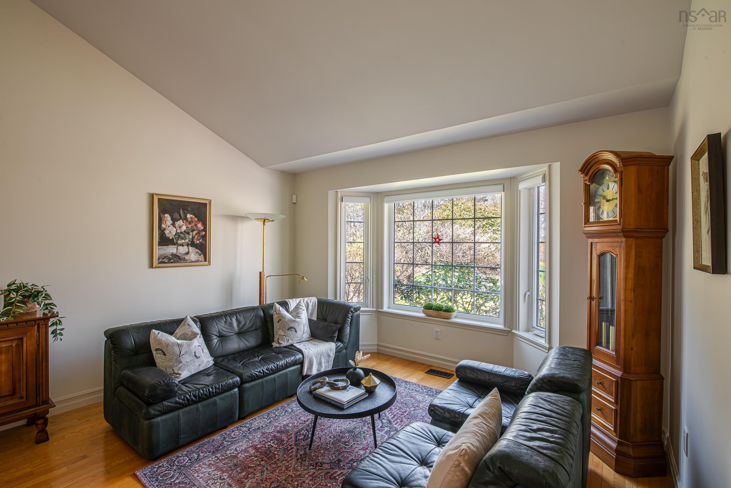 $1,299,900.00: 129 Masons Point Road, Head Of St. Margarets Bay