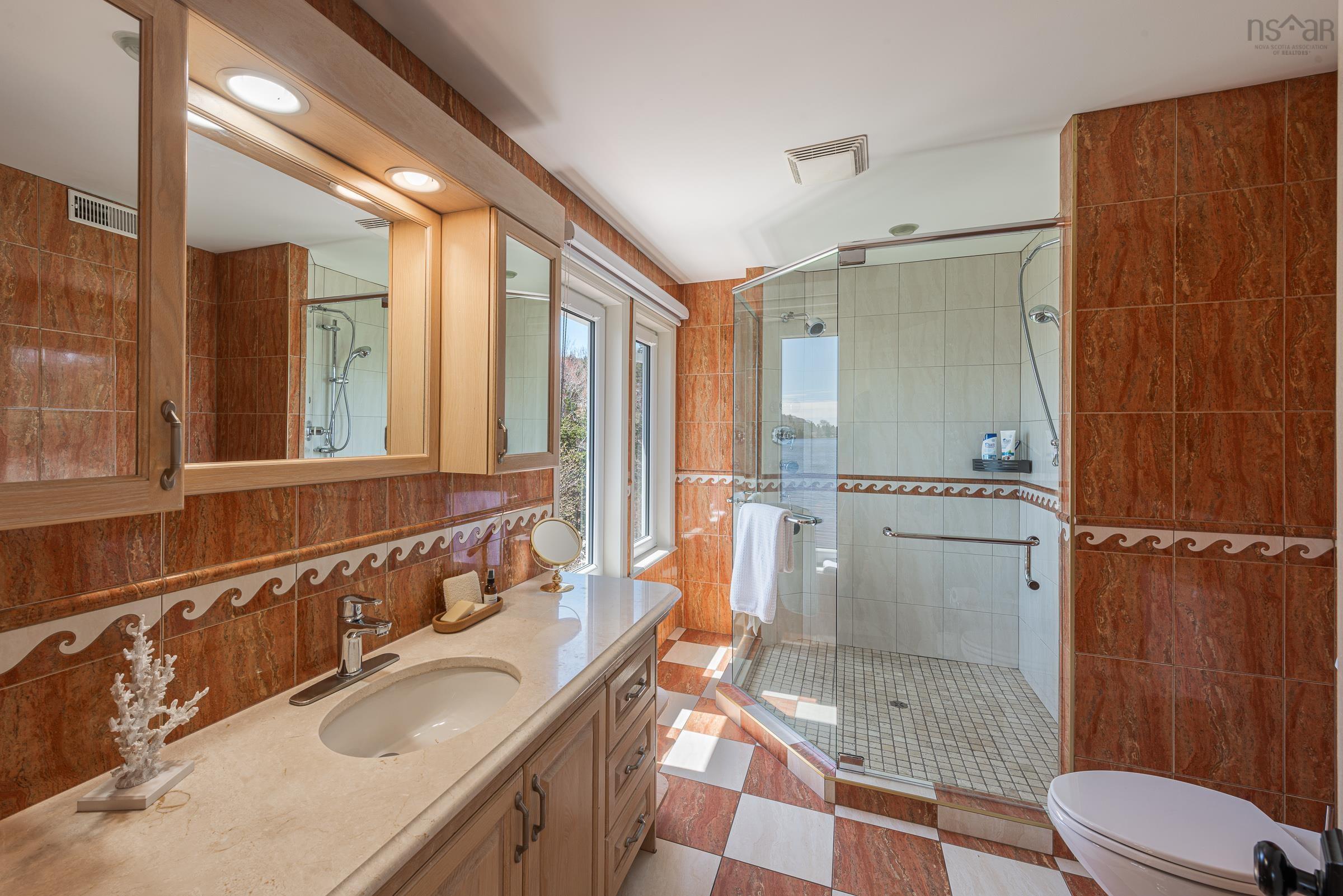 $1,299,900.00: 129 Masons Point Road, Head Of St. Margarets Bay