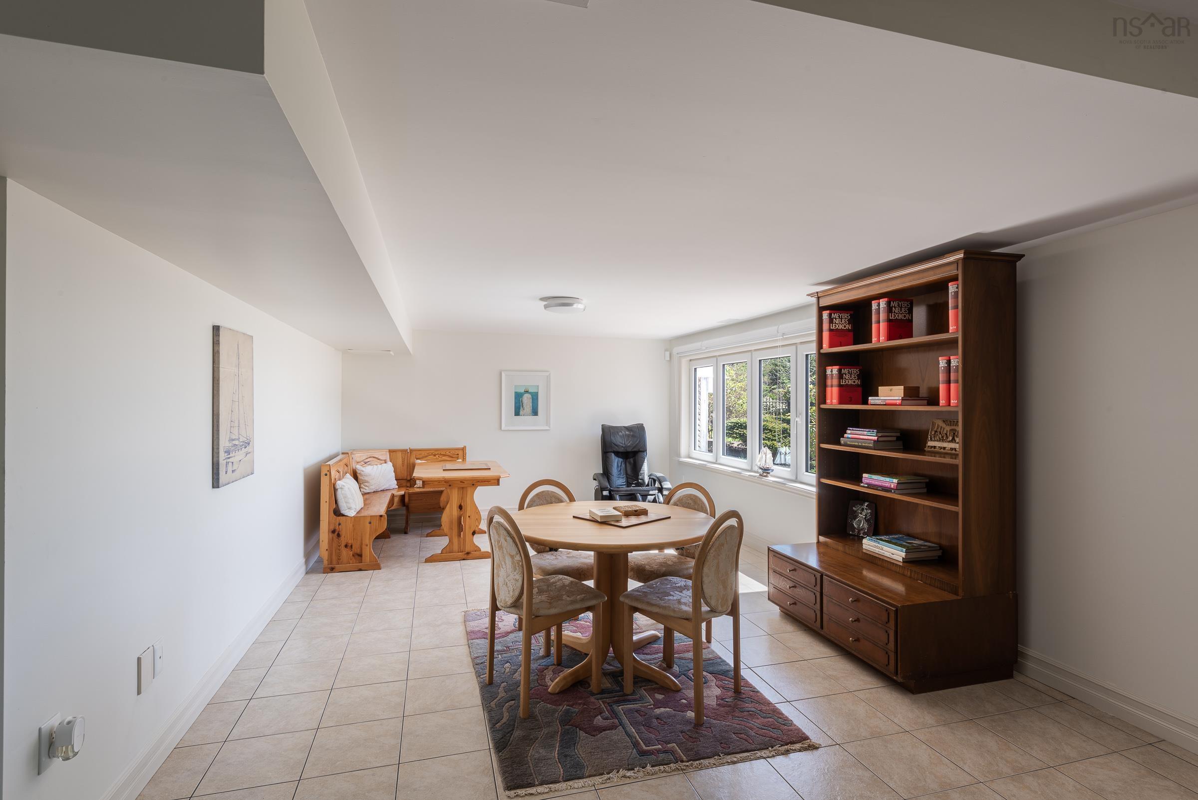 $1,299,900.00: 129 Masons Point Road, Head Of St. Margarets Bay