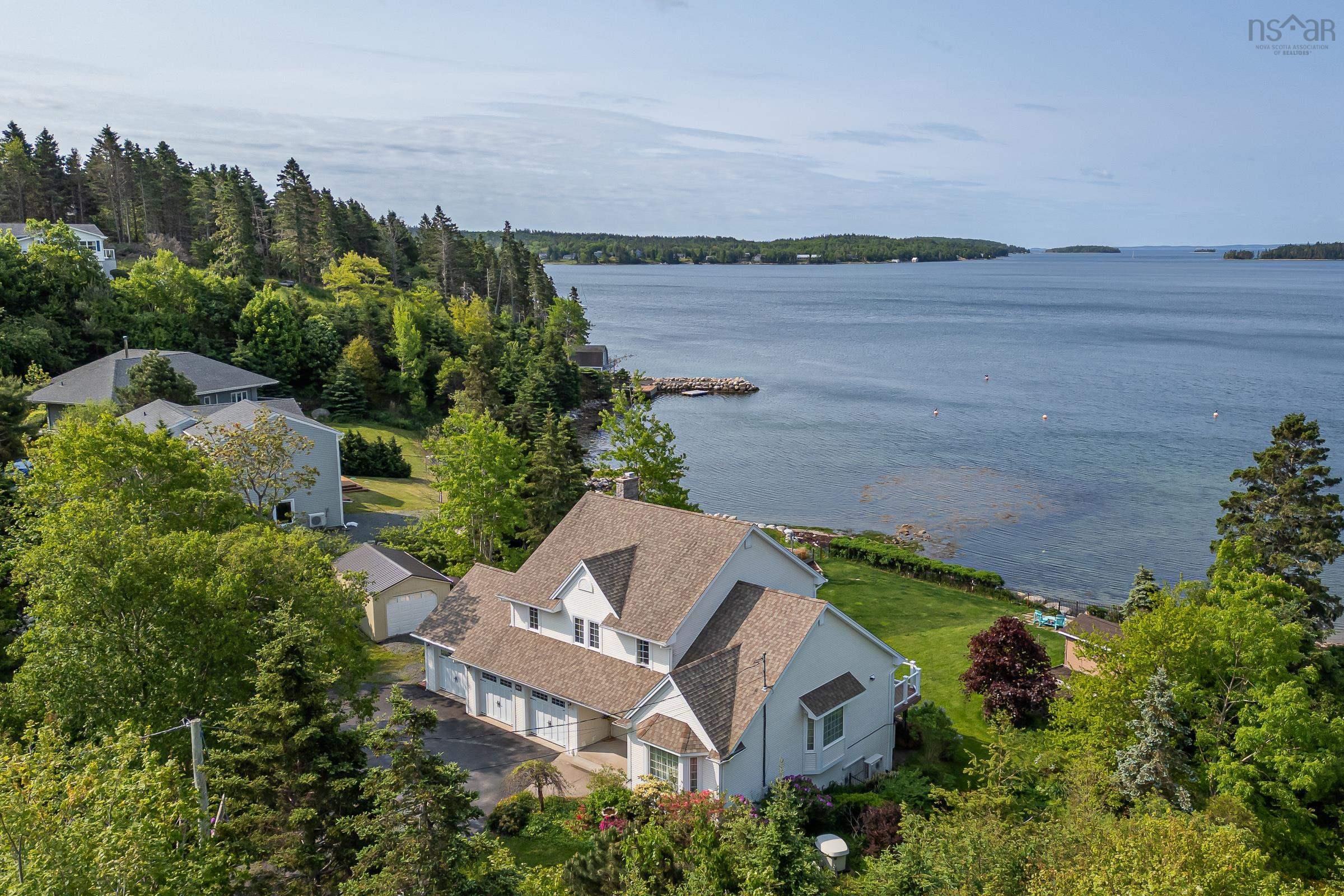 $1,299,900.00: 129 Masons Point Road, Head Of St. Margarets Bay