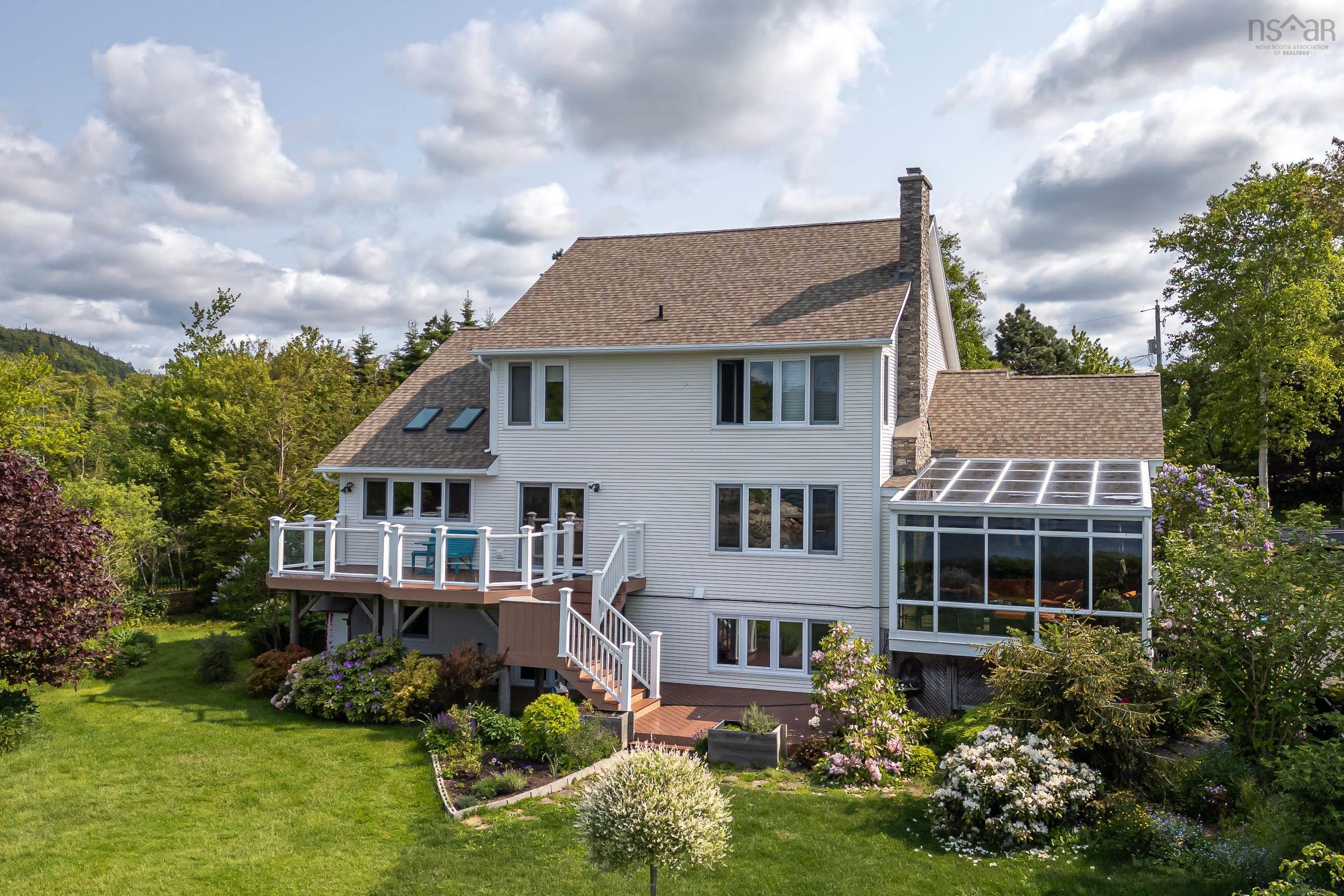 $1,299,900.00: 129 Masons Point Road, Head Of St. Margarets Bay