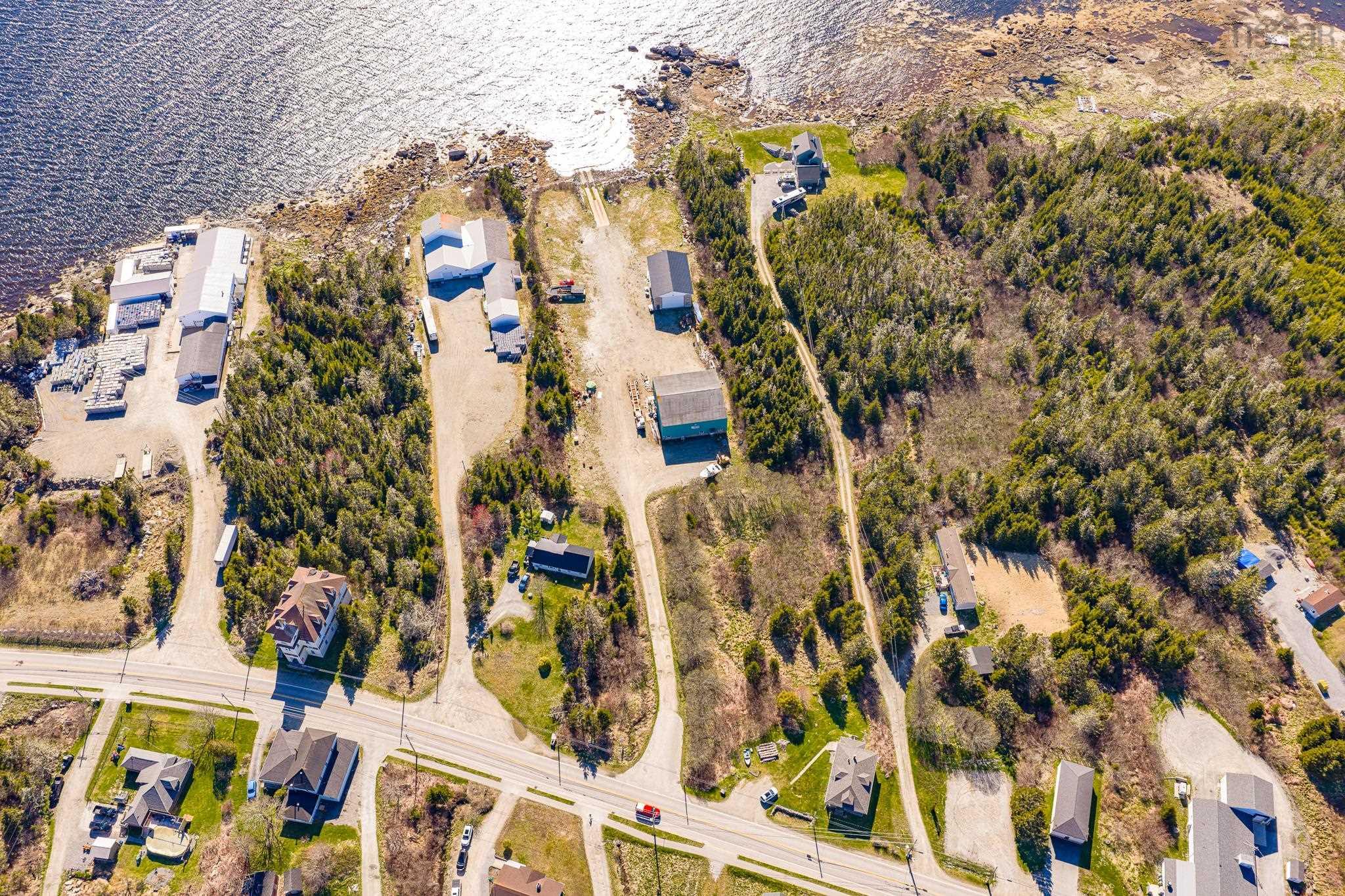 $799,000.00: 6717 3 Highway, Lower Woods Harbour