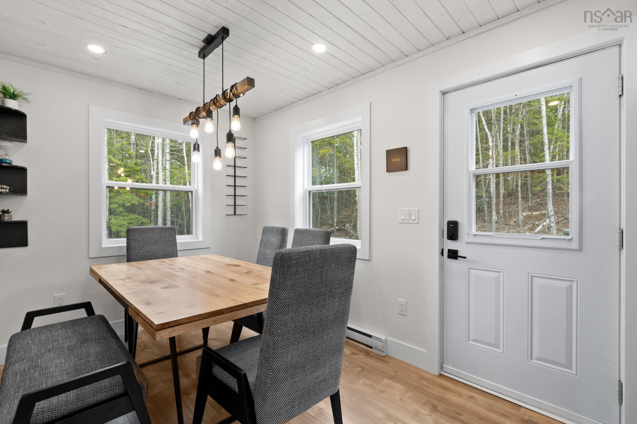 $433,000.00: 75 21 Dove, Vaughan