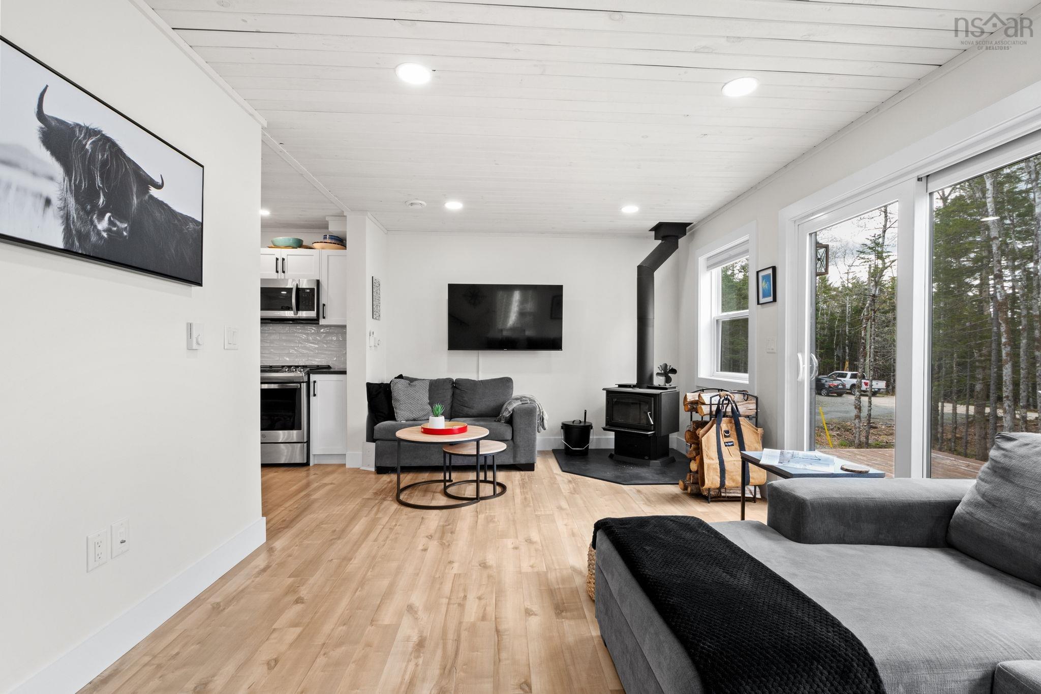 $433,000.00: 75 21 Dove, Vaughan