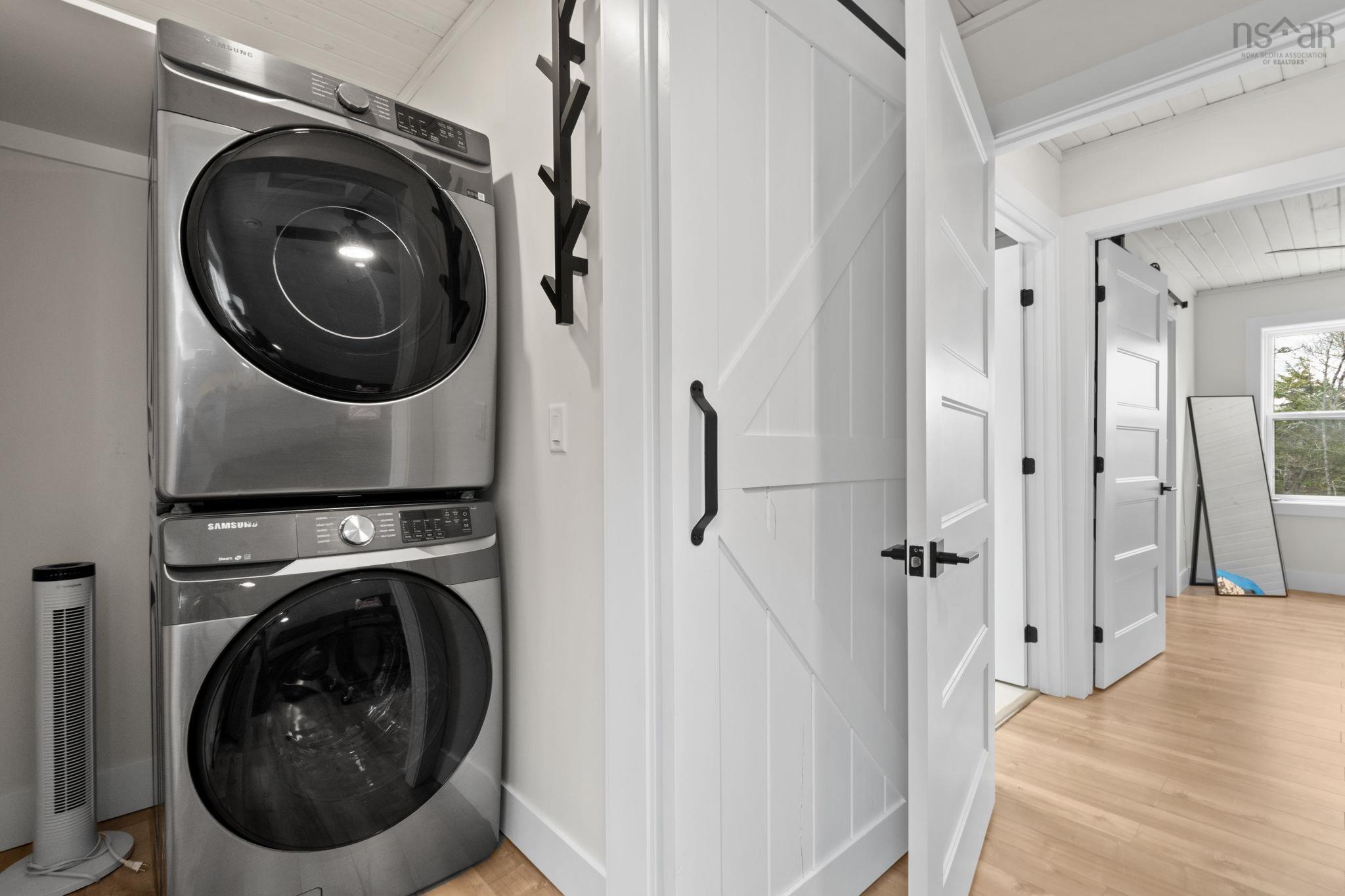 $433,000.00: 75 21 Dove, Vaughan