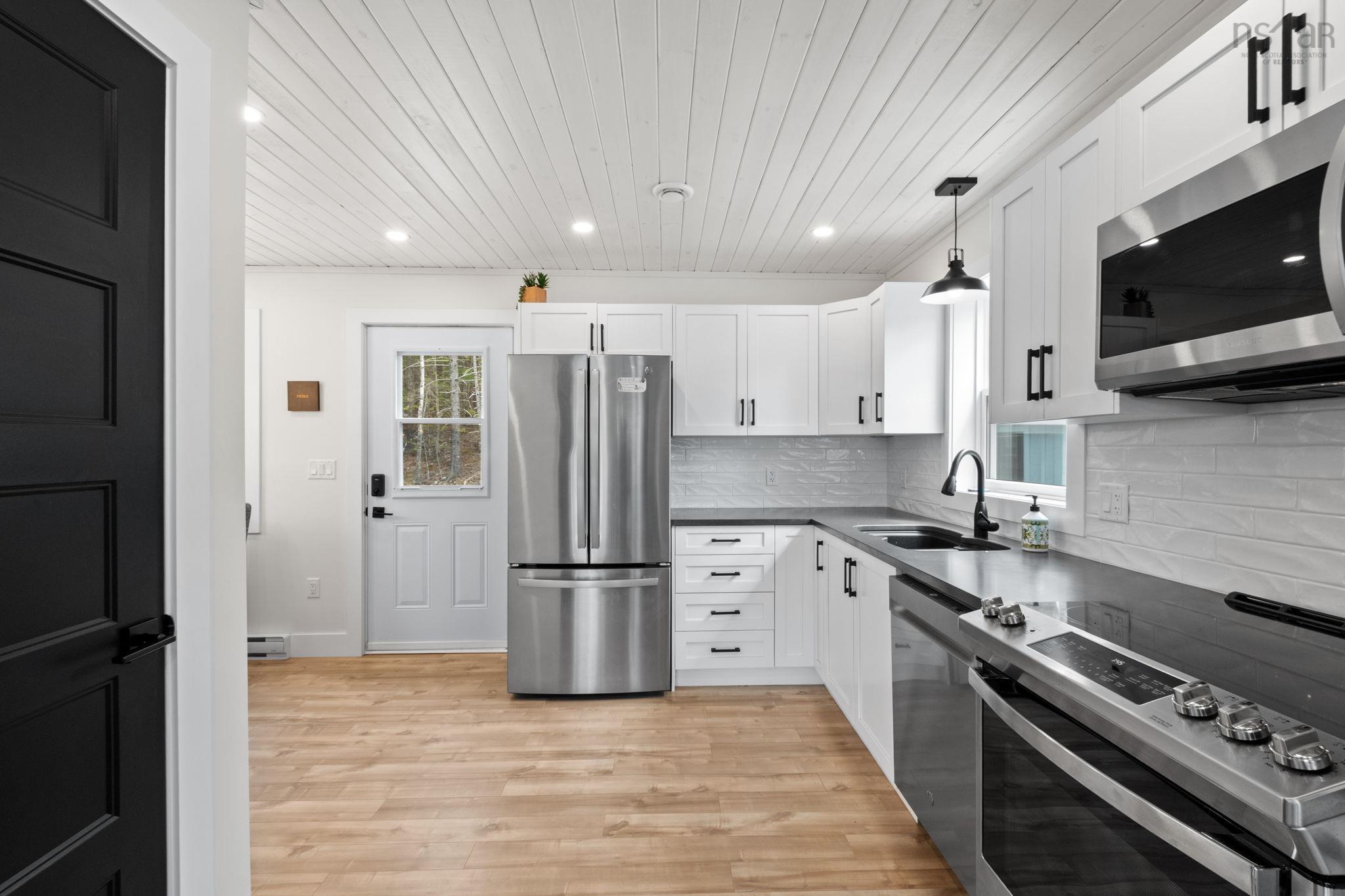 $433,000.00: 75 21 Dove, Vaughan