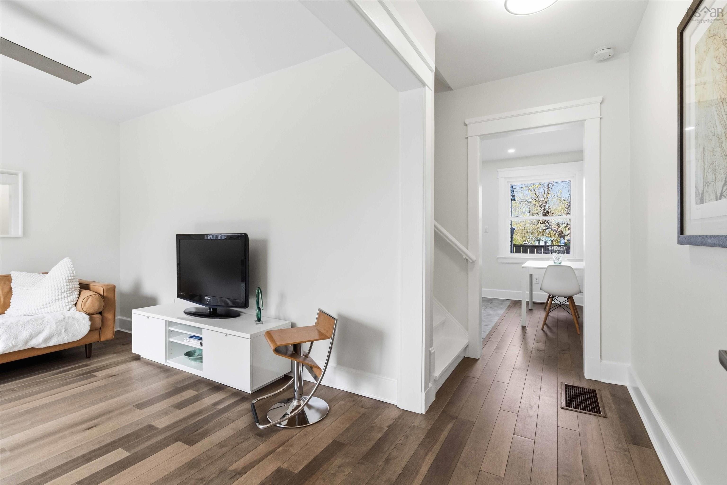 $659,900.00: 5543 Hennessey Place, Halifax Peninsula