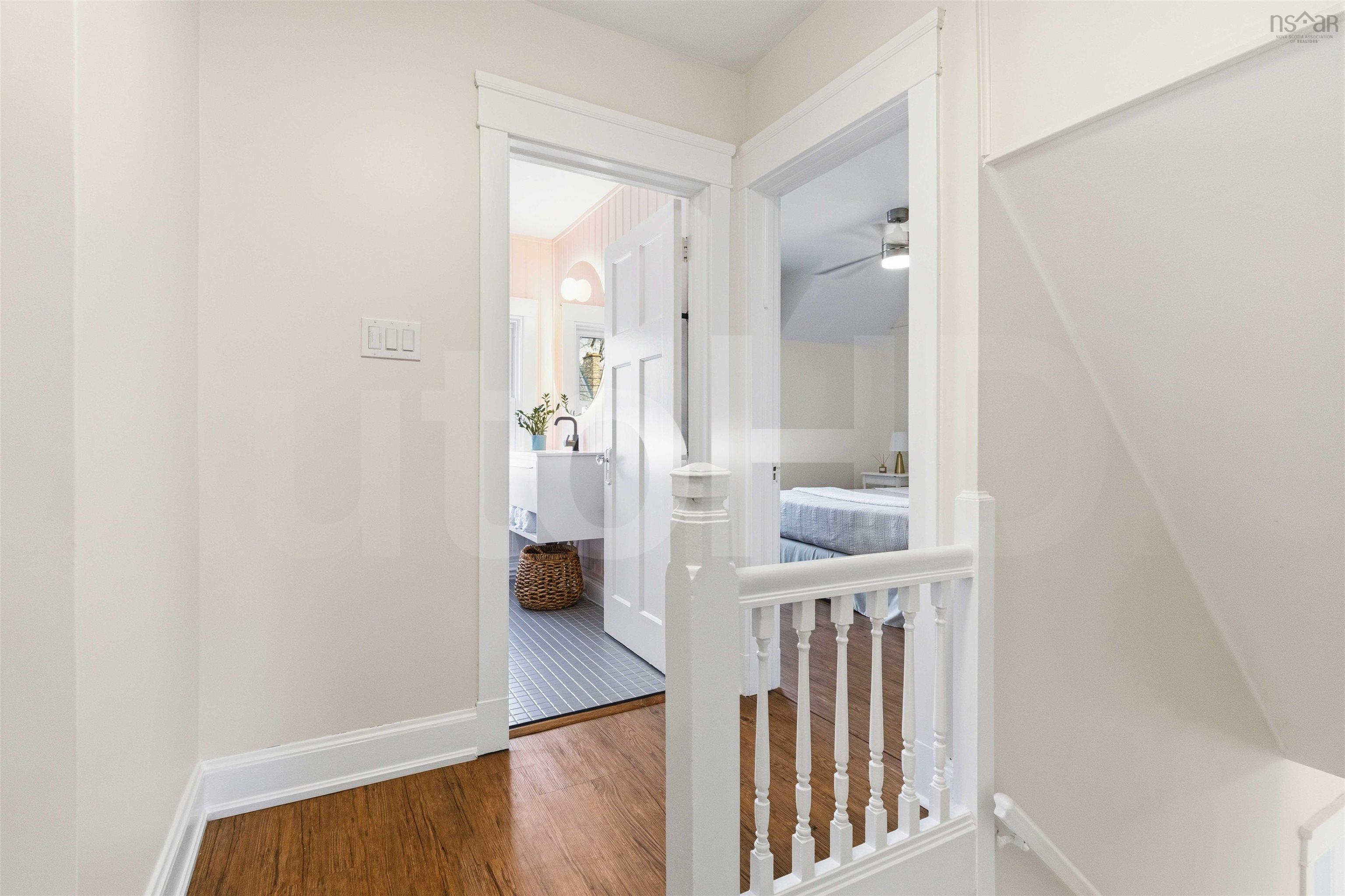 $659,900.00: 5543 Hennessey Place, Halifax Peninsula
