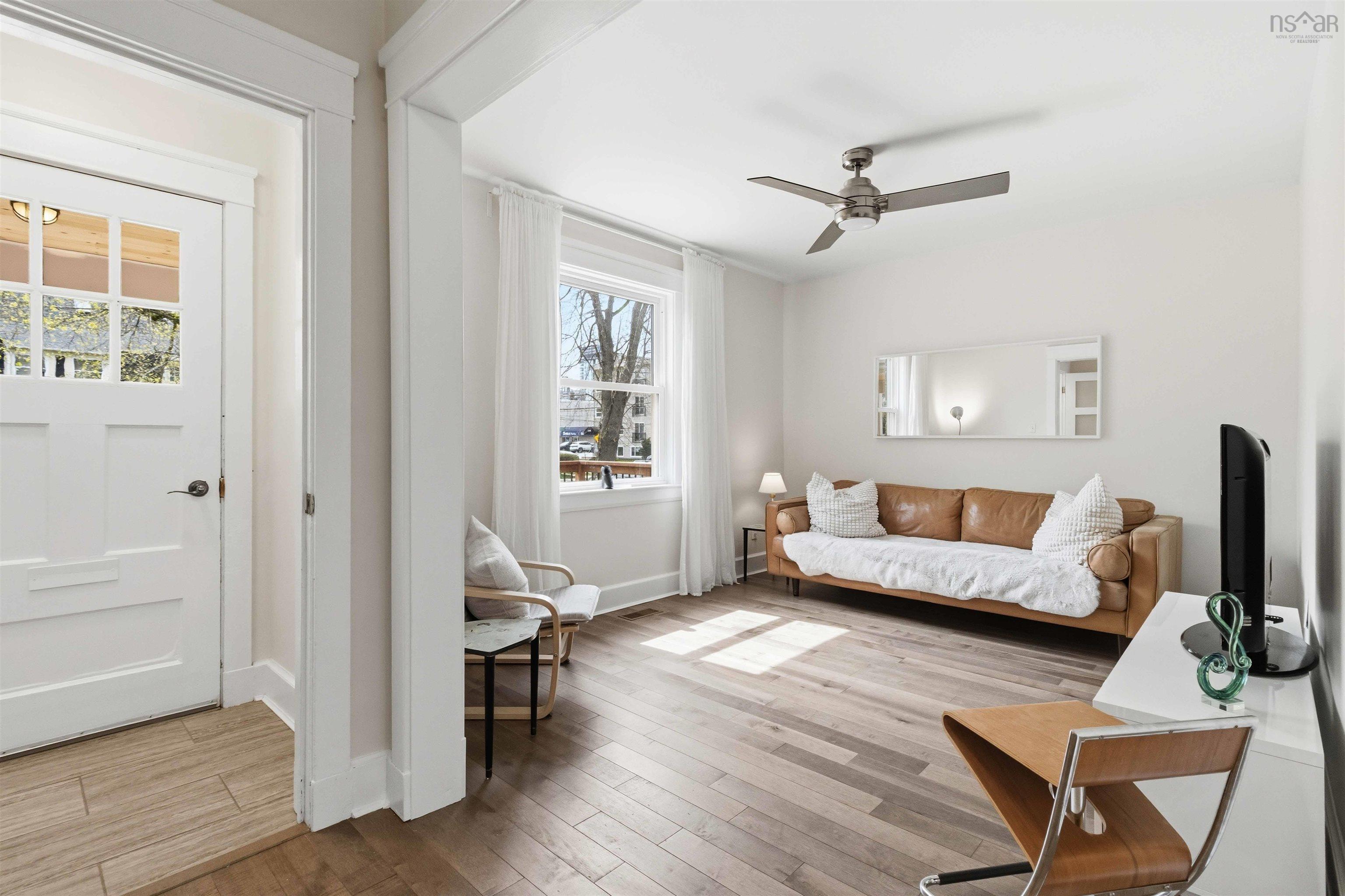 $659,900.00: 5543 Hennessey Place, Halifax Peninsula