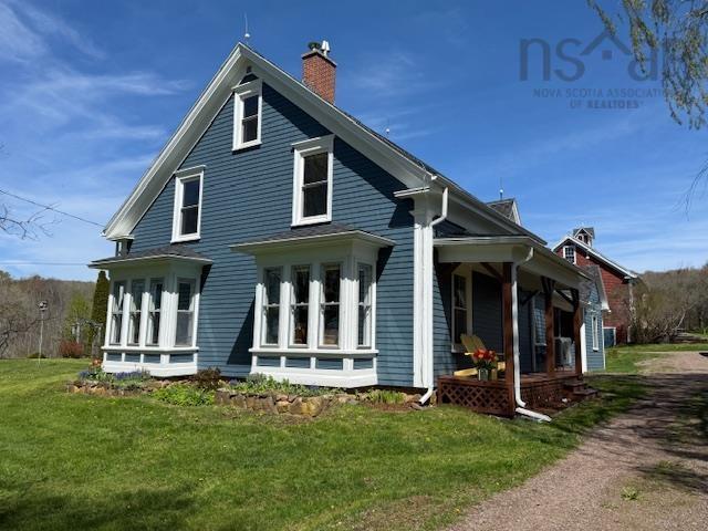 $991,000.00: 2939 221 Highway, Weston