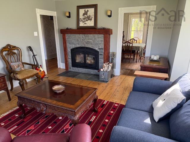 $991,000.00: 2939 221 Highway, Weston