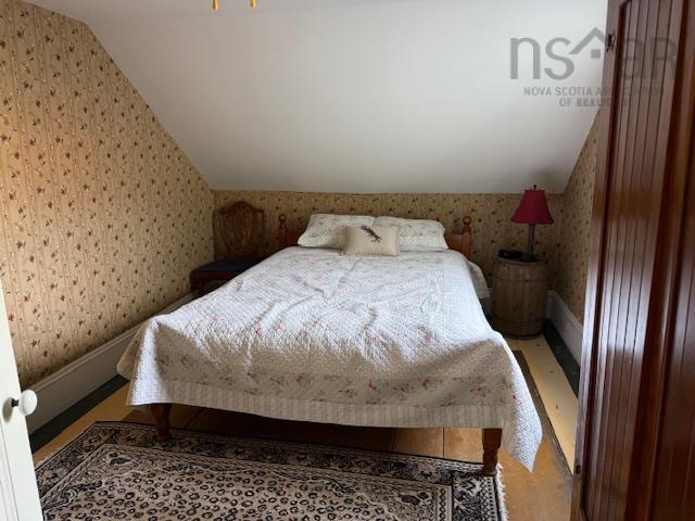 $991,000.00: 2939 221 Highway, Weston