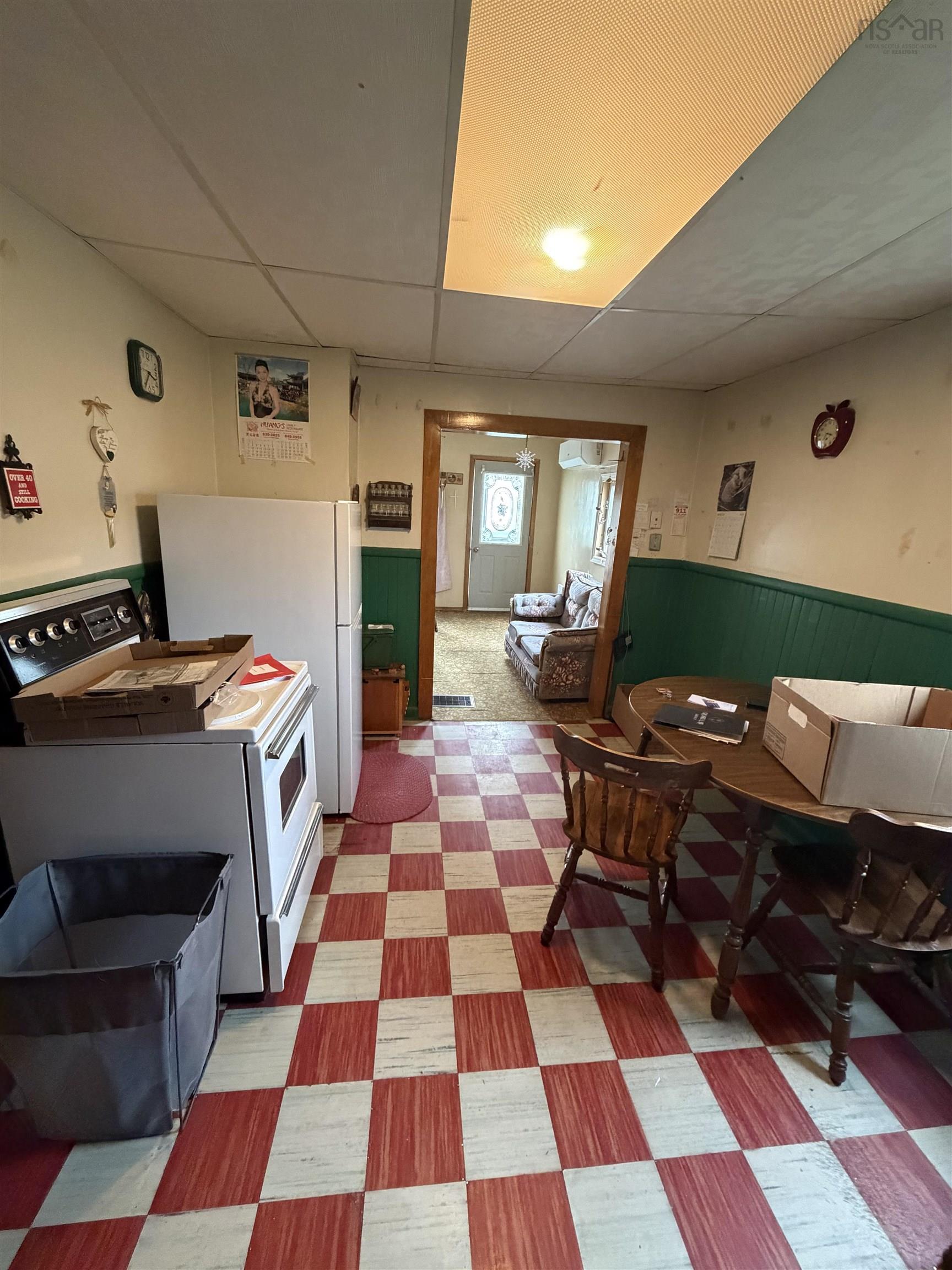 $79,000.00: 234 Douglas Avenue, Glace Bay