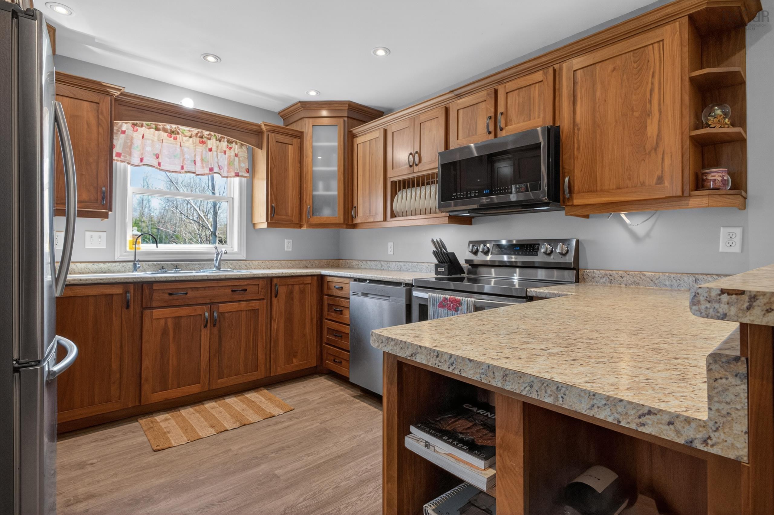 $399,900.00: 679 & 701 Findley Road, Northfield