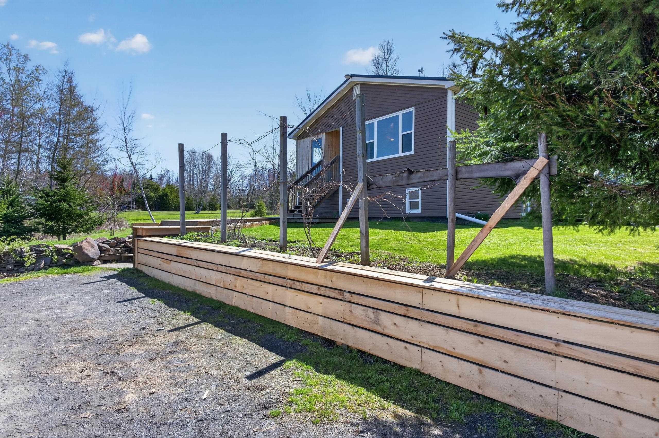 $399,900.00: 679 & 701 Findley Road, Northfield