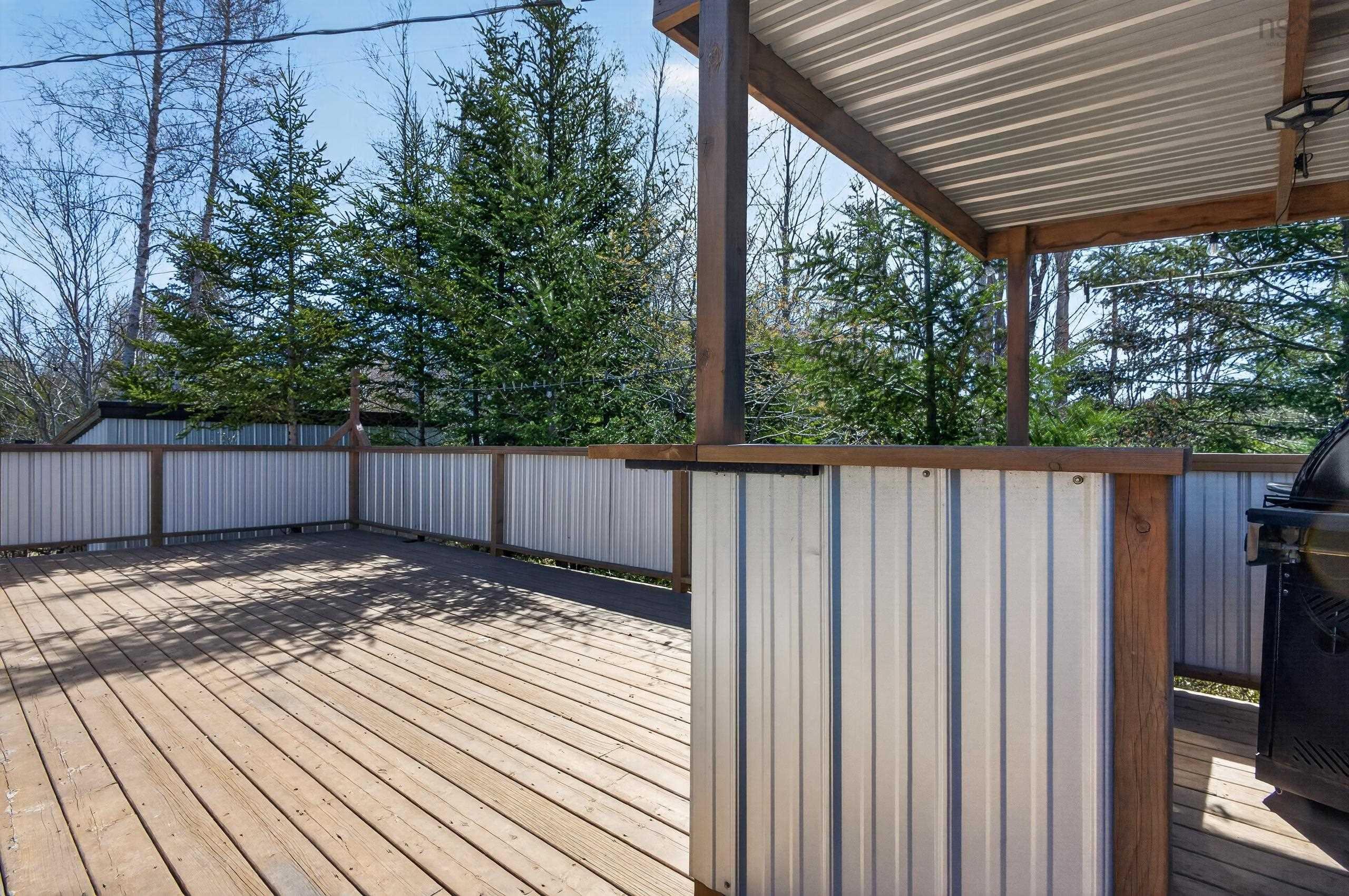 $399,900.00: 679 & 701 Findley Road, Northfield