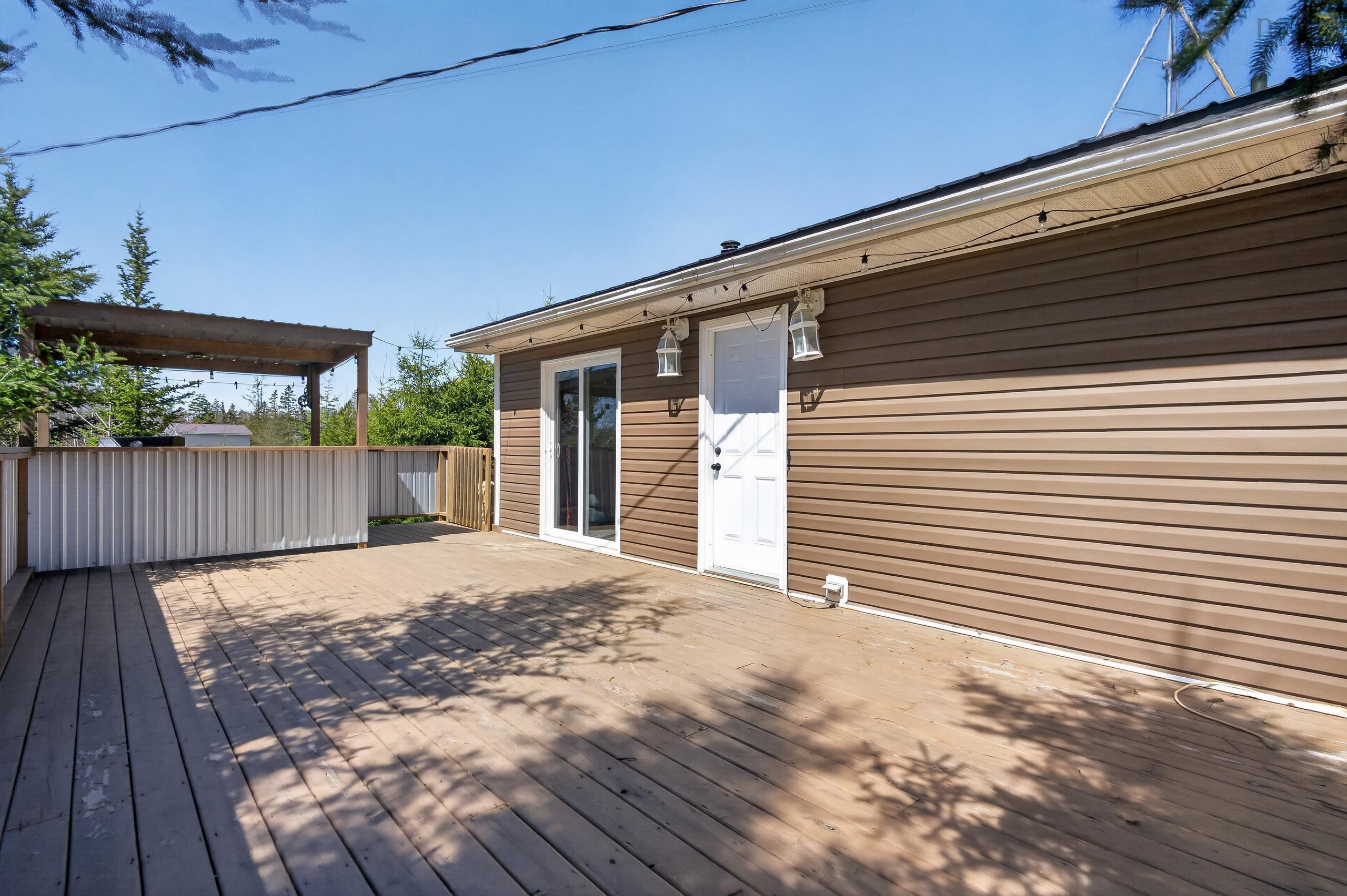 $399,900.00: 679 & 701 Findley Road, Northfield
