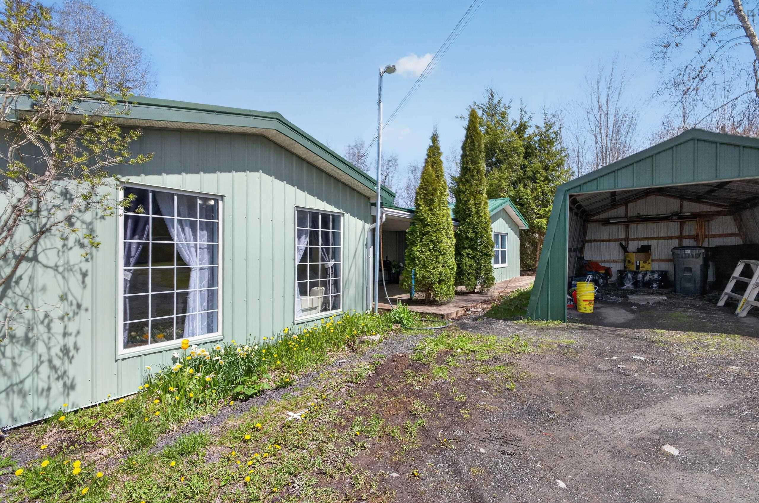 $399,900.00: 679 & 701 Findley Road, Northfield