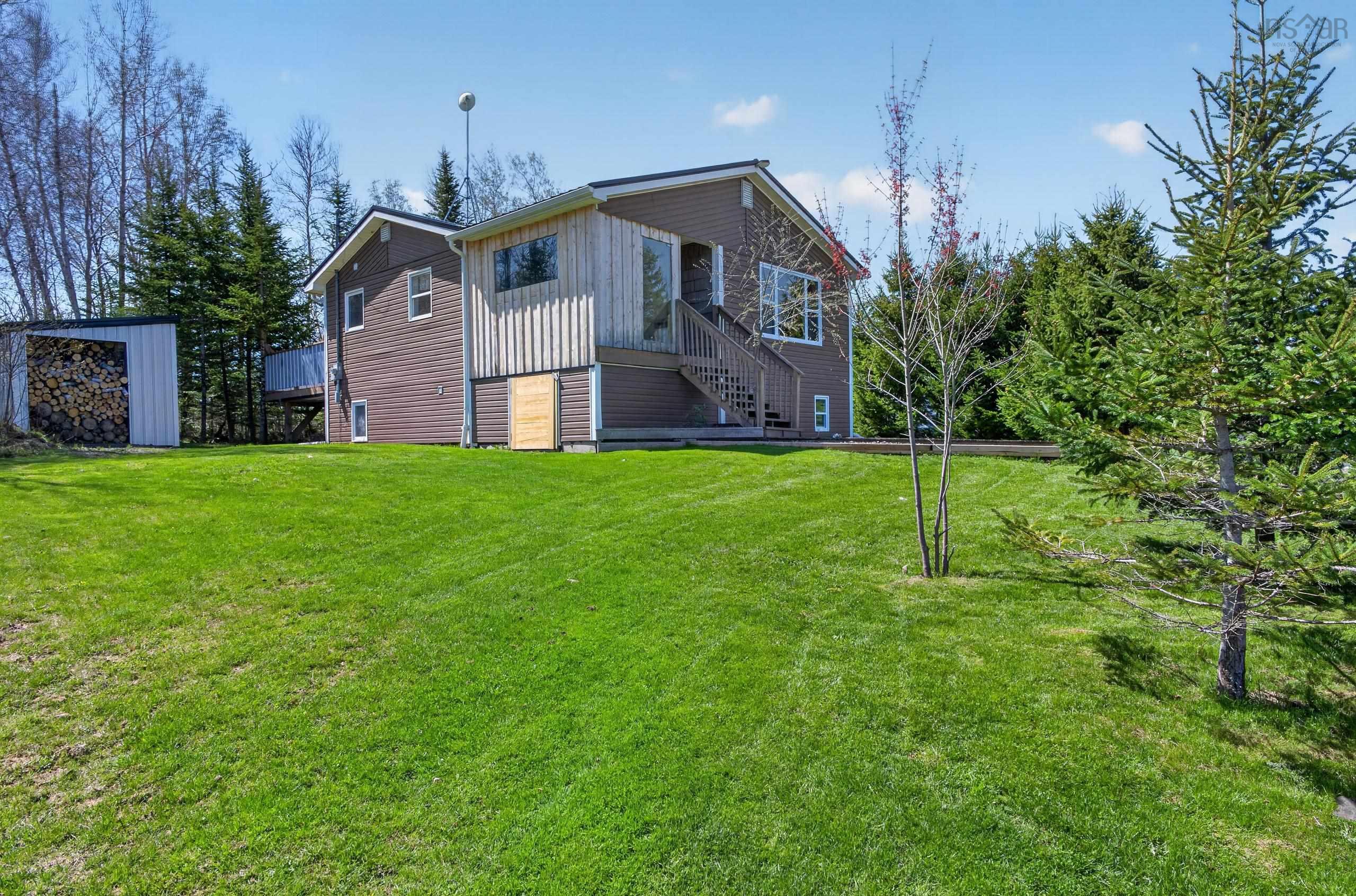 $399,900.00: 679 & 701 Findley Road, Northfield