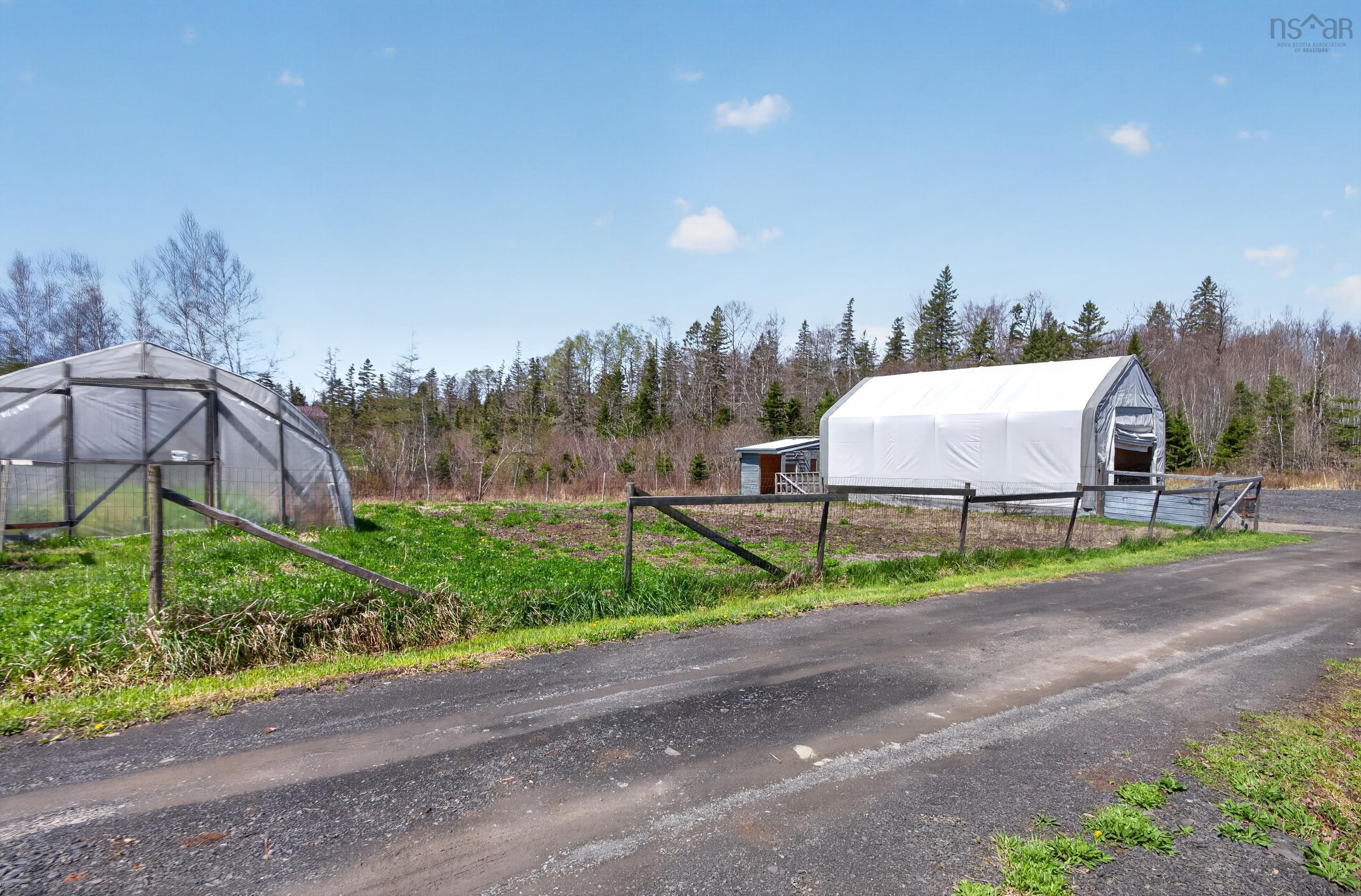 $399,900.00: 679 & 701 Findley Road, Northfield