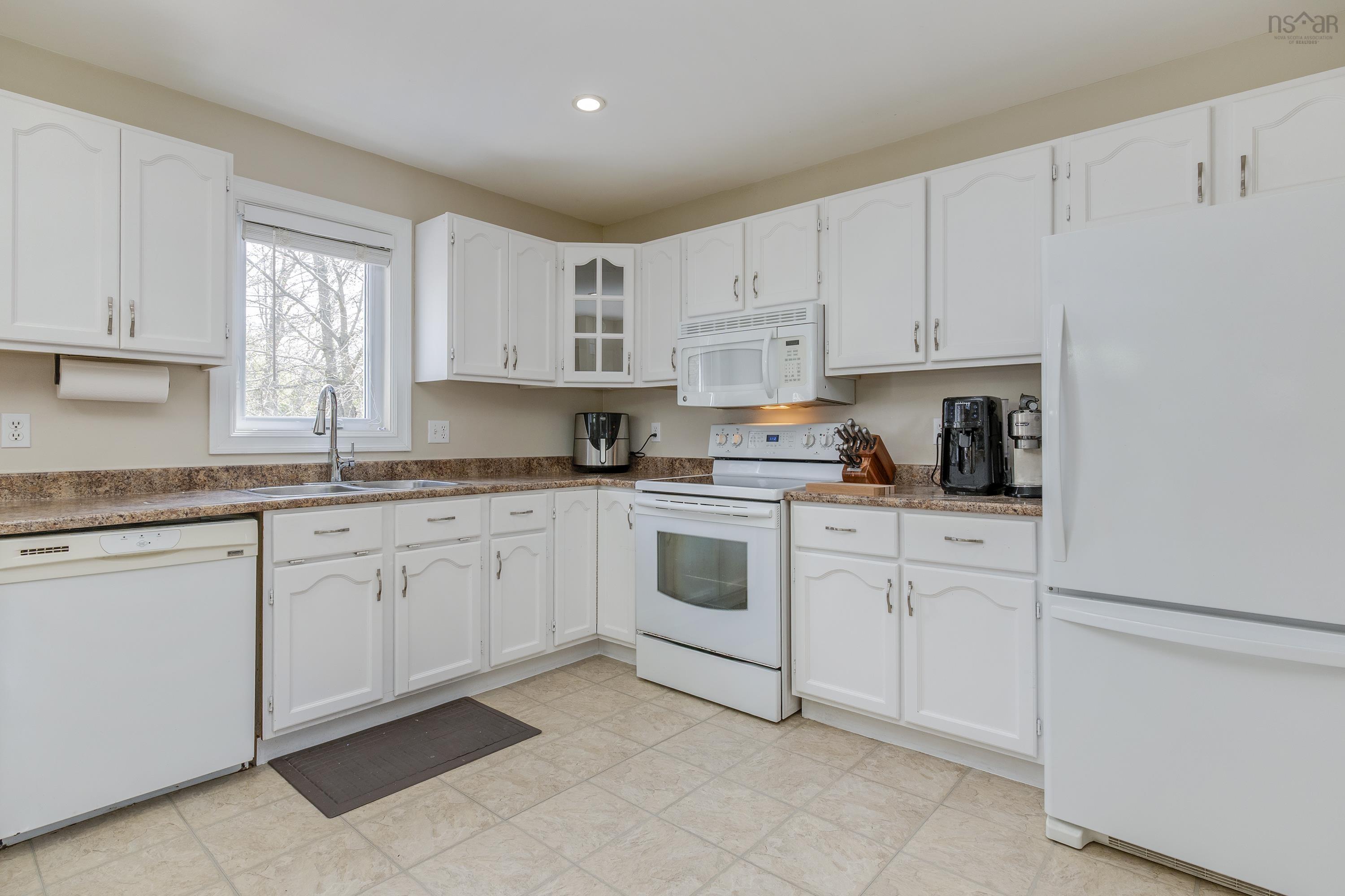 208 Breeze Drive, Dartmouth, NS (MLS 202611149)