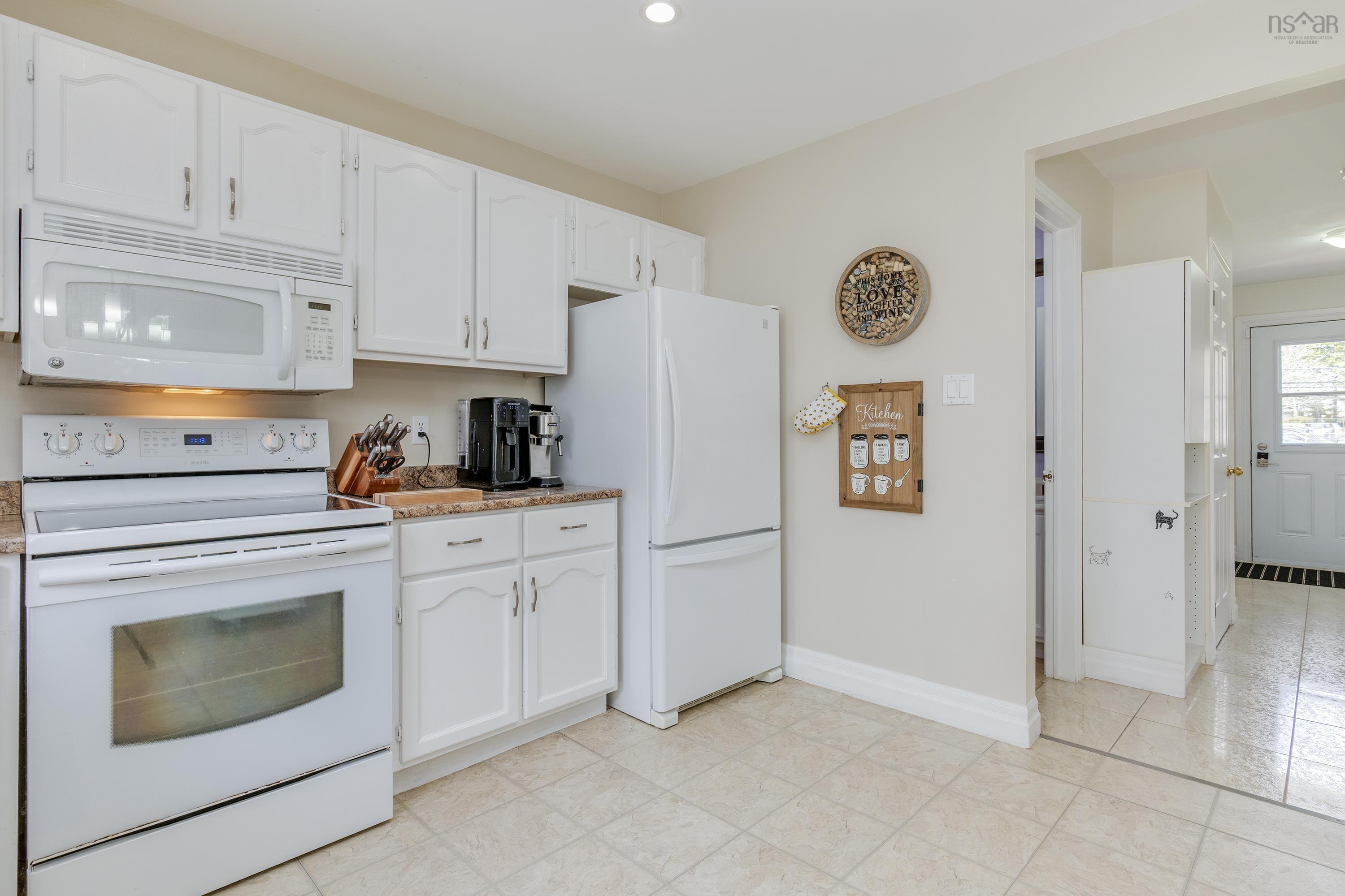 208 Breeze Drive, Dartmouth, NS (MLS 202611149)