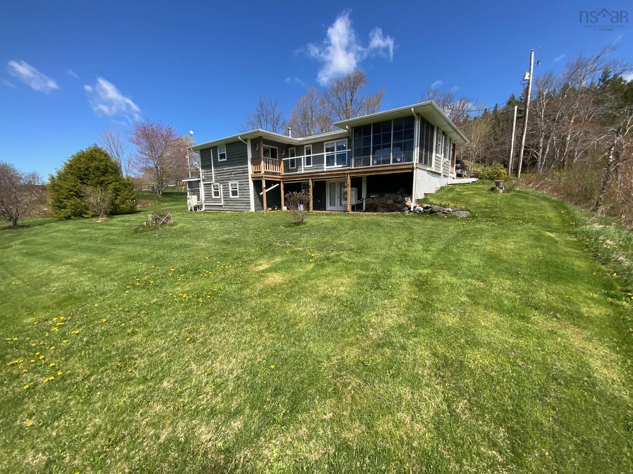 $399,700.00: 444 North Riverside Road, Guysborough Intervale