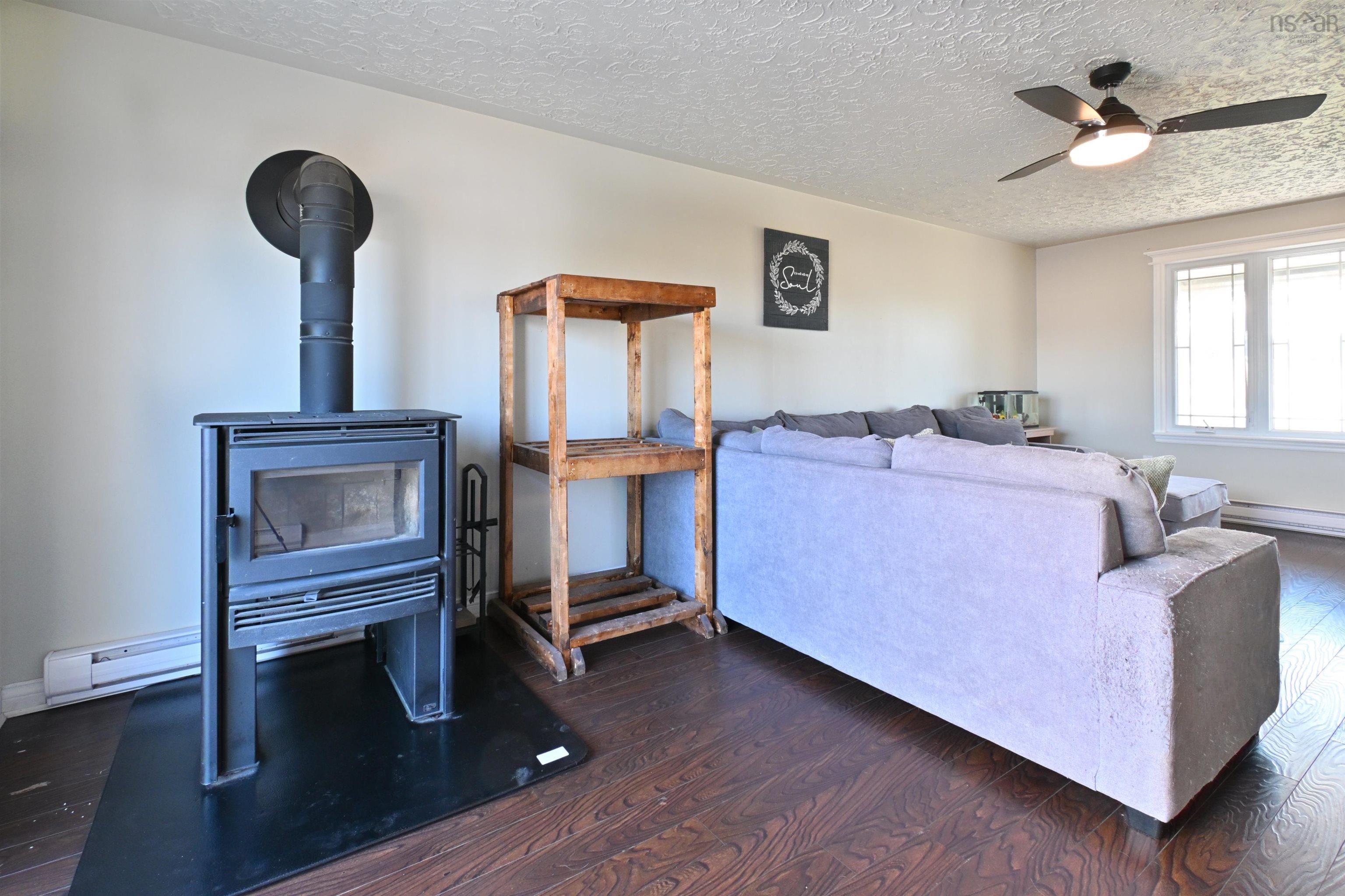 $334,500.00: 9307 Pepperell Street, St. Peter