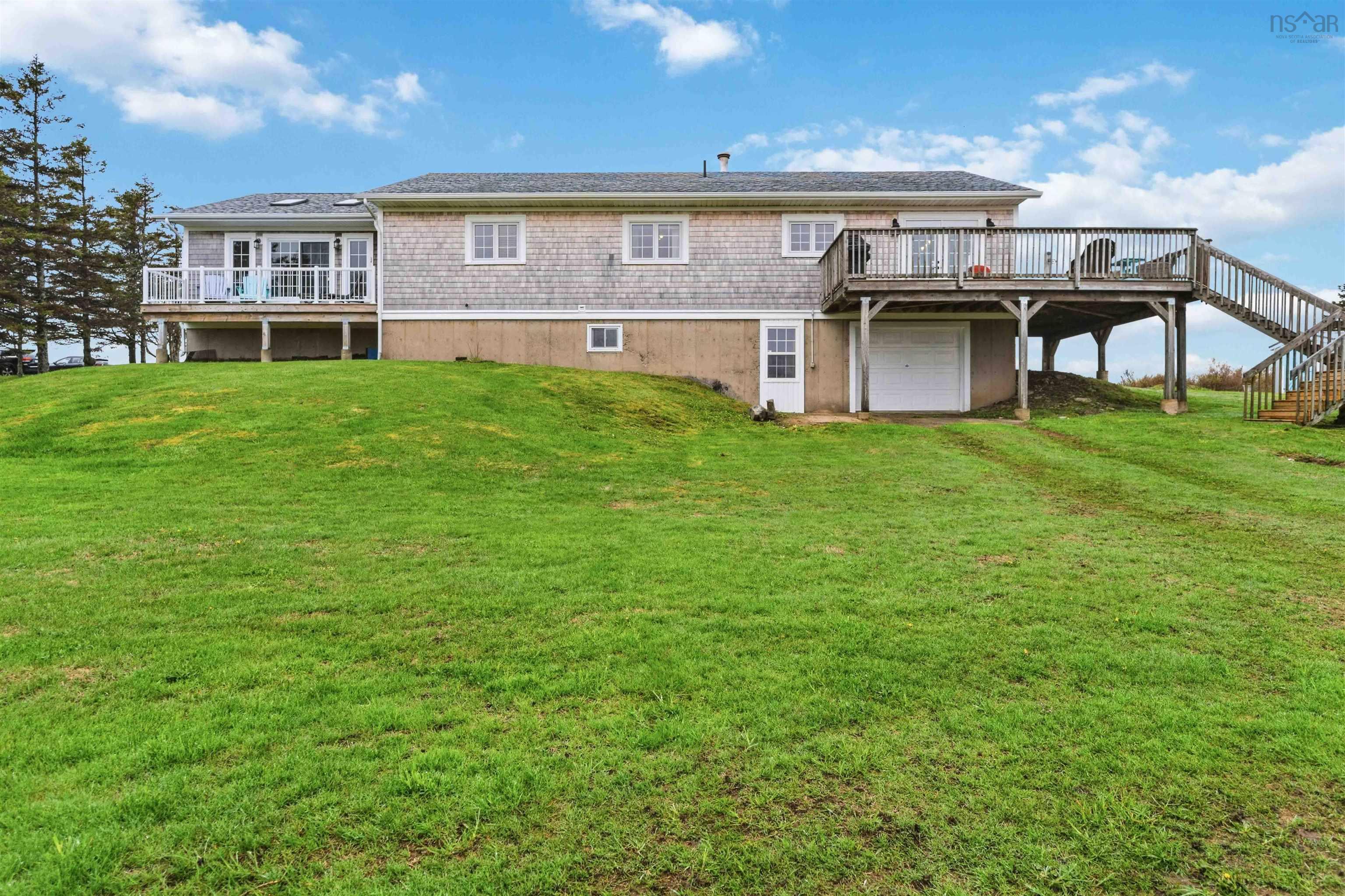$595,000.00: 63 Chemin Dixon Road, Grosses Coques