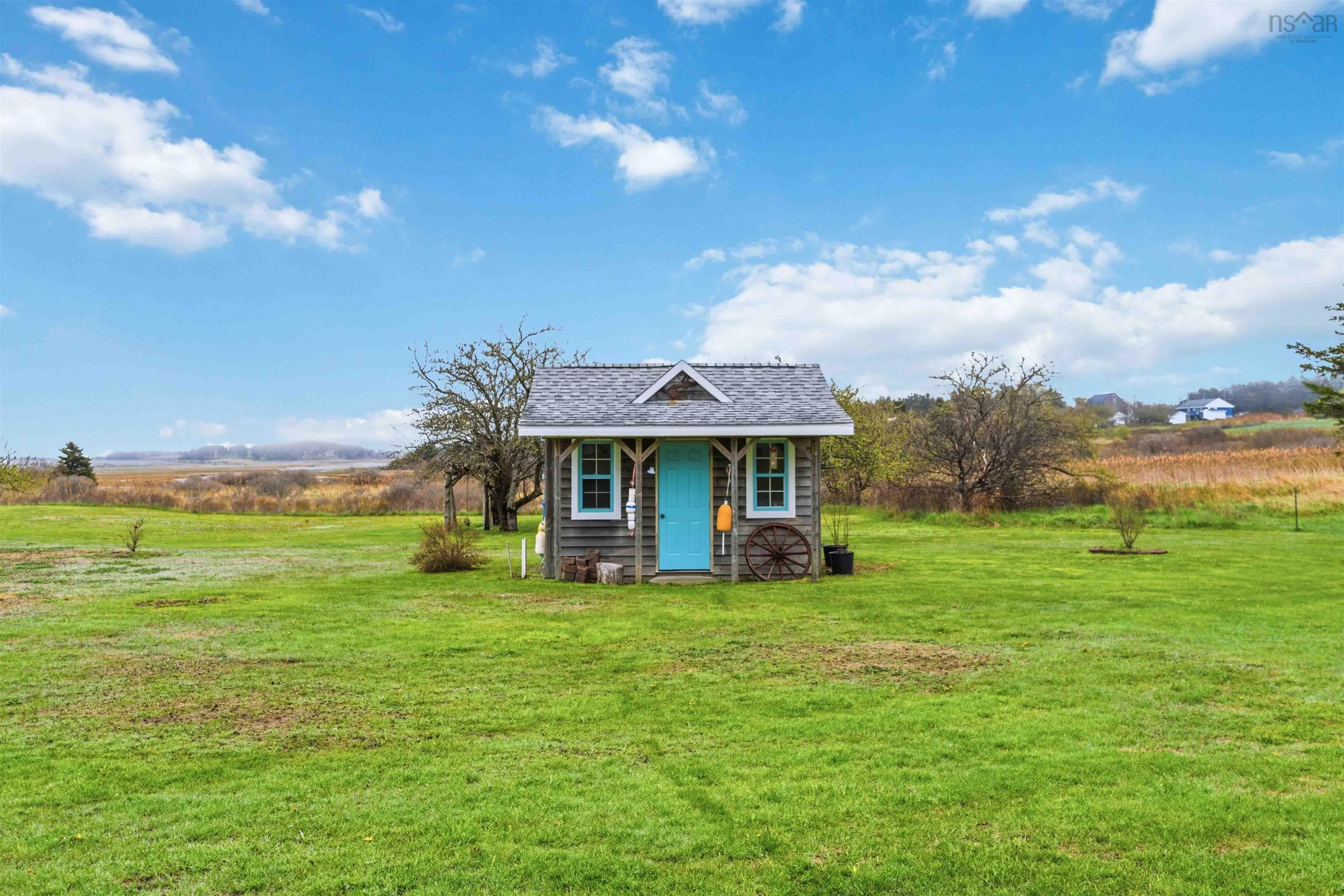 $595,000.00: 63 Chemin Dixon Road, Grosses Coques